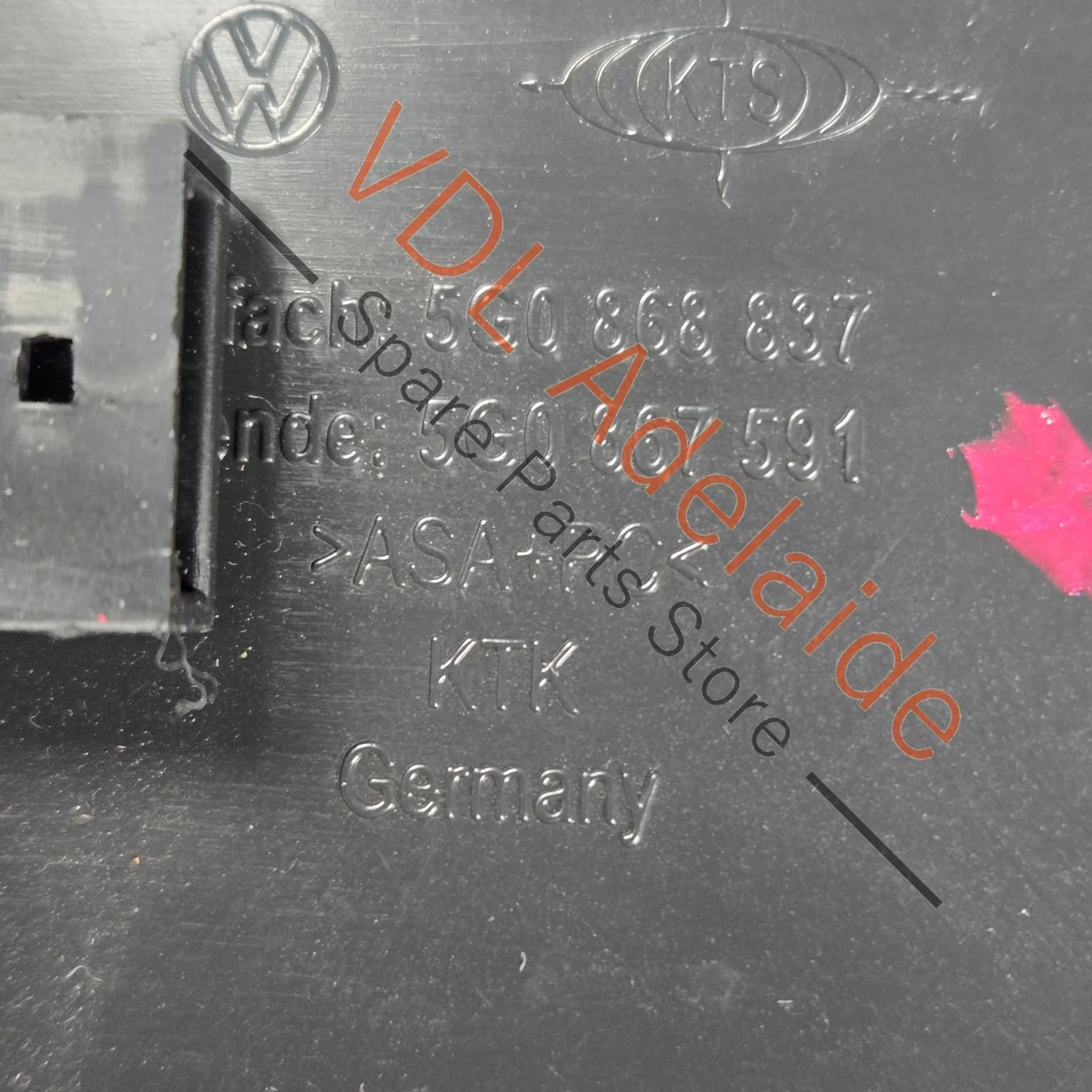 VW Golf MK7 Black Overhead Roof Console Cabinet Tray Trim for Sunglasses Holder 5G0868837 82V - Image 4