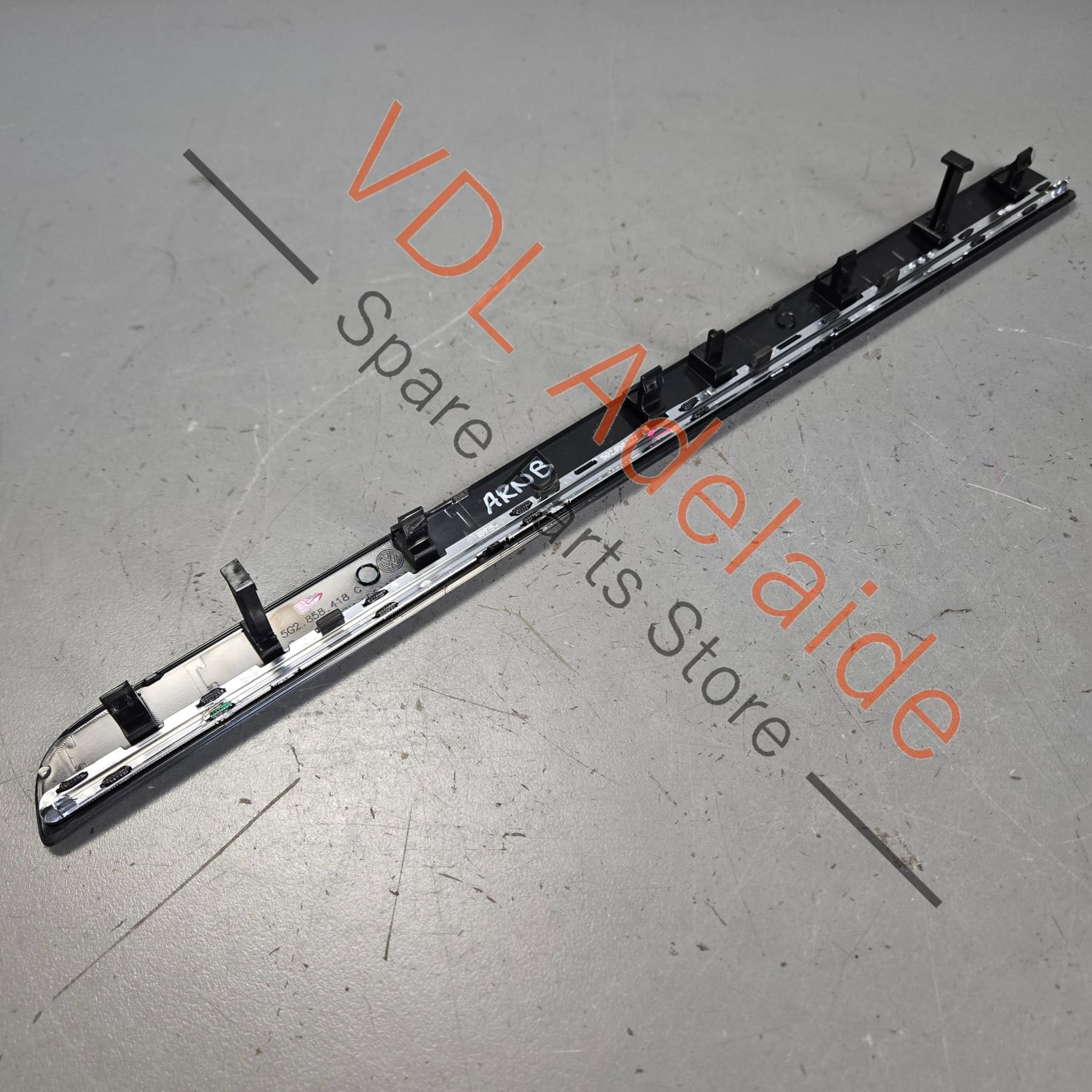 VW Golf Gti MK7 Dashboard Inlay Trim RHD 5G2858418C CKK - Image 5