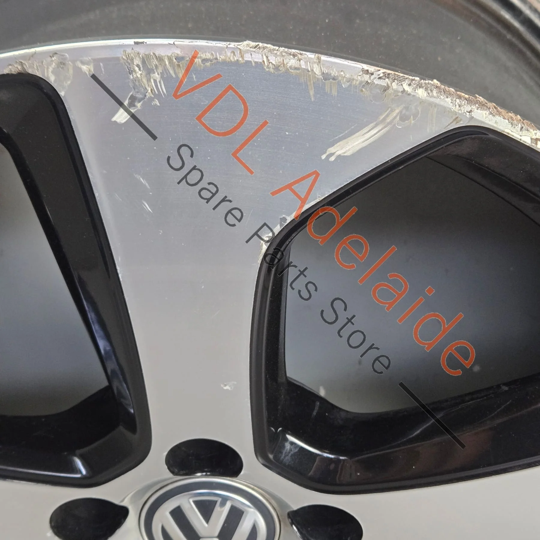 1x VW Golf GTi Mk7 18in x7.5in Alloy Wheel AUSTIN 5G0601025AS #04 - Image 4