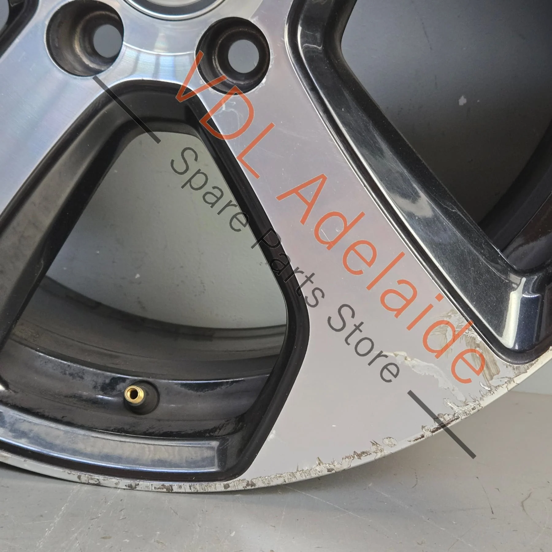 1x VW Golf GTi Mk7 18in x7.5in Alloy Wheel AUSTIN 5G0601025AS #04 - Image 7