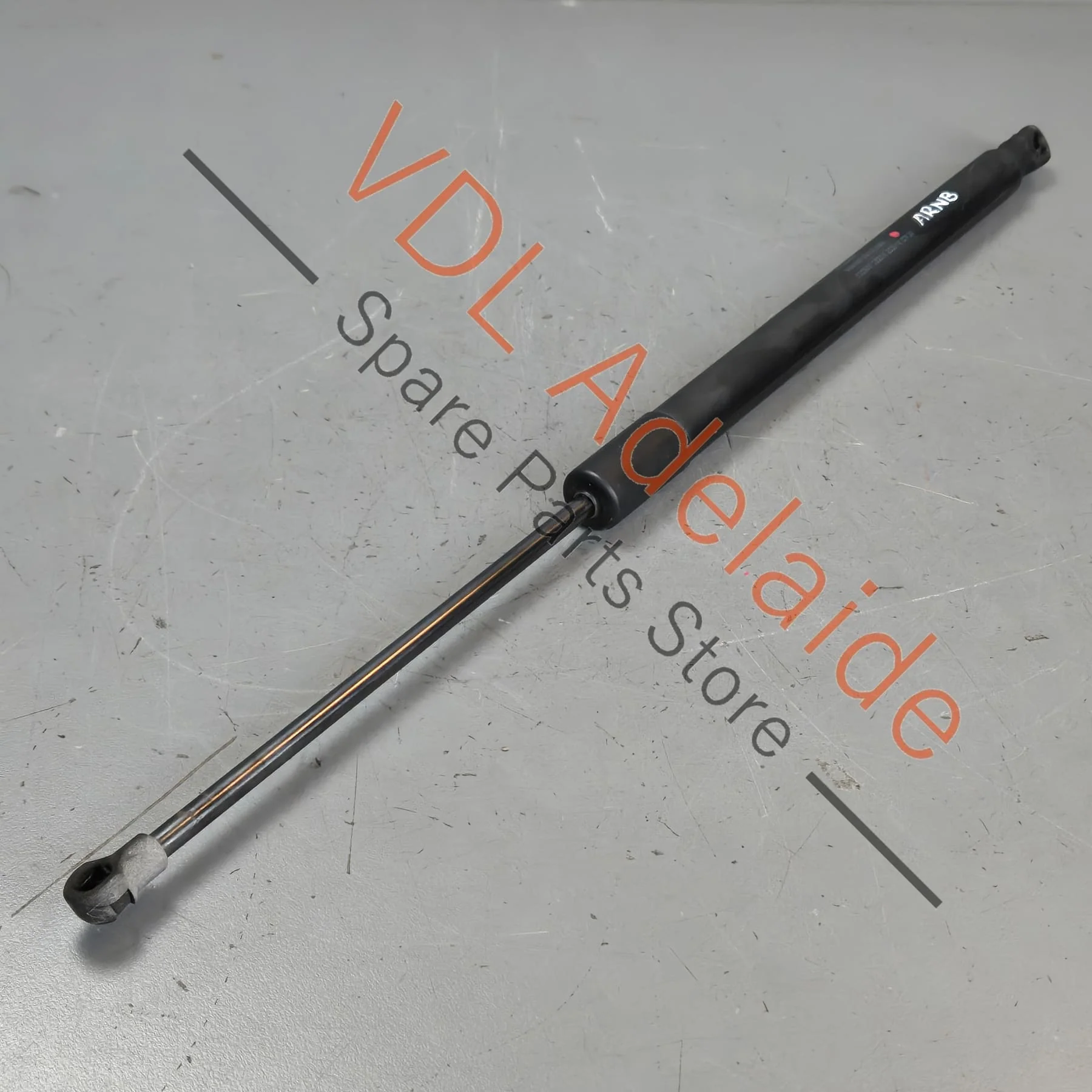 VW Golf Mk7 Rear Boot Hatch Lift Gas Struts Pair 5G6827550C - Image 3