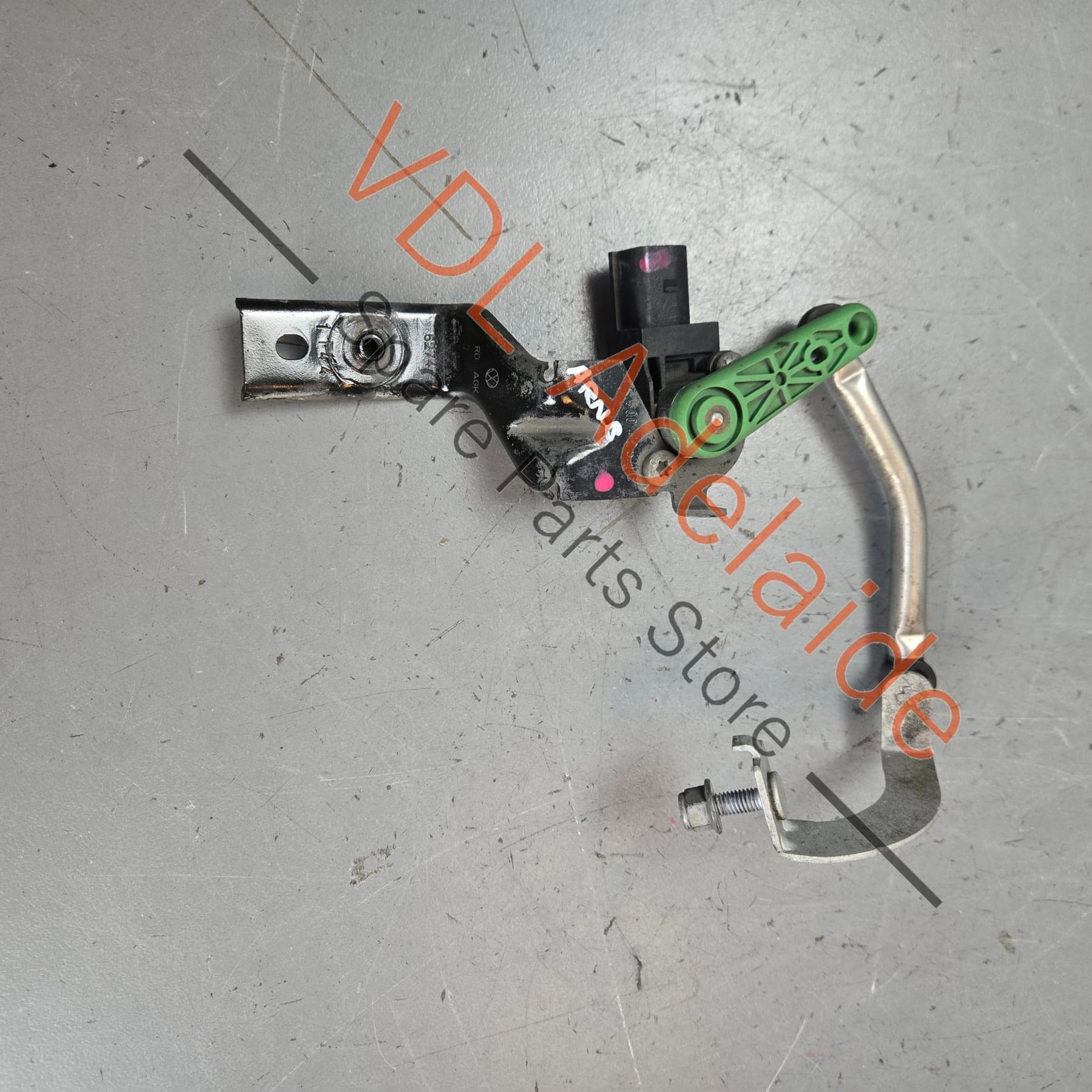 VW Golf MK7 Front Left Suspension Level Sensor With Poles 5Q0412521C