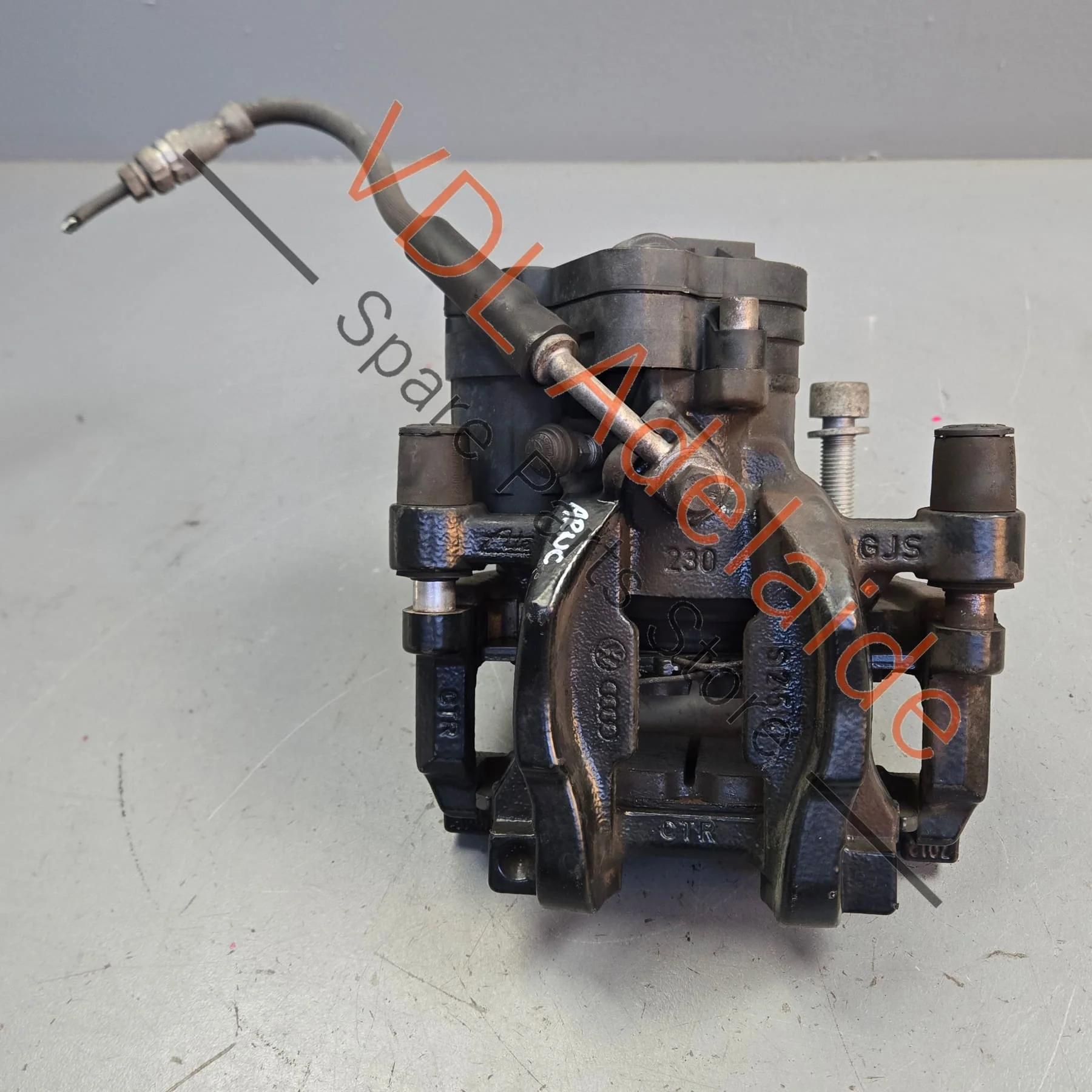 VW Golf MK7 Gti Rear Right Brake Caliper & Carrier with Electric Park Brake Servo 8V0615424A 3Q0998281A 5Q0615425 5Q0615406 - Image 2