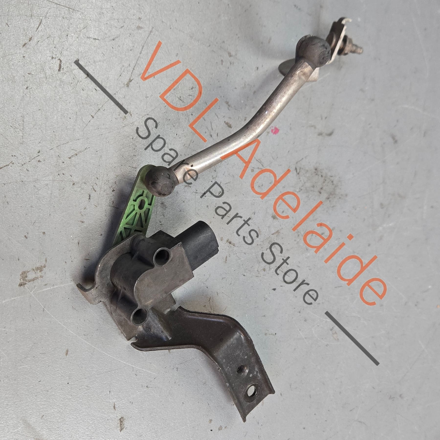 VW Golf MK7 7.5 Front Left Suspension Level Sensor With Poles 5Q0412521C