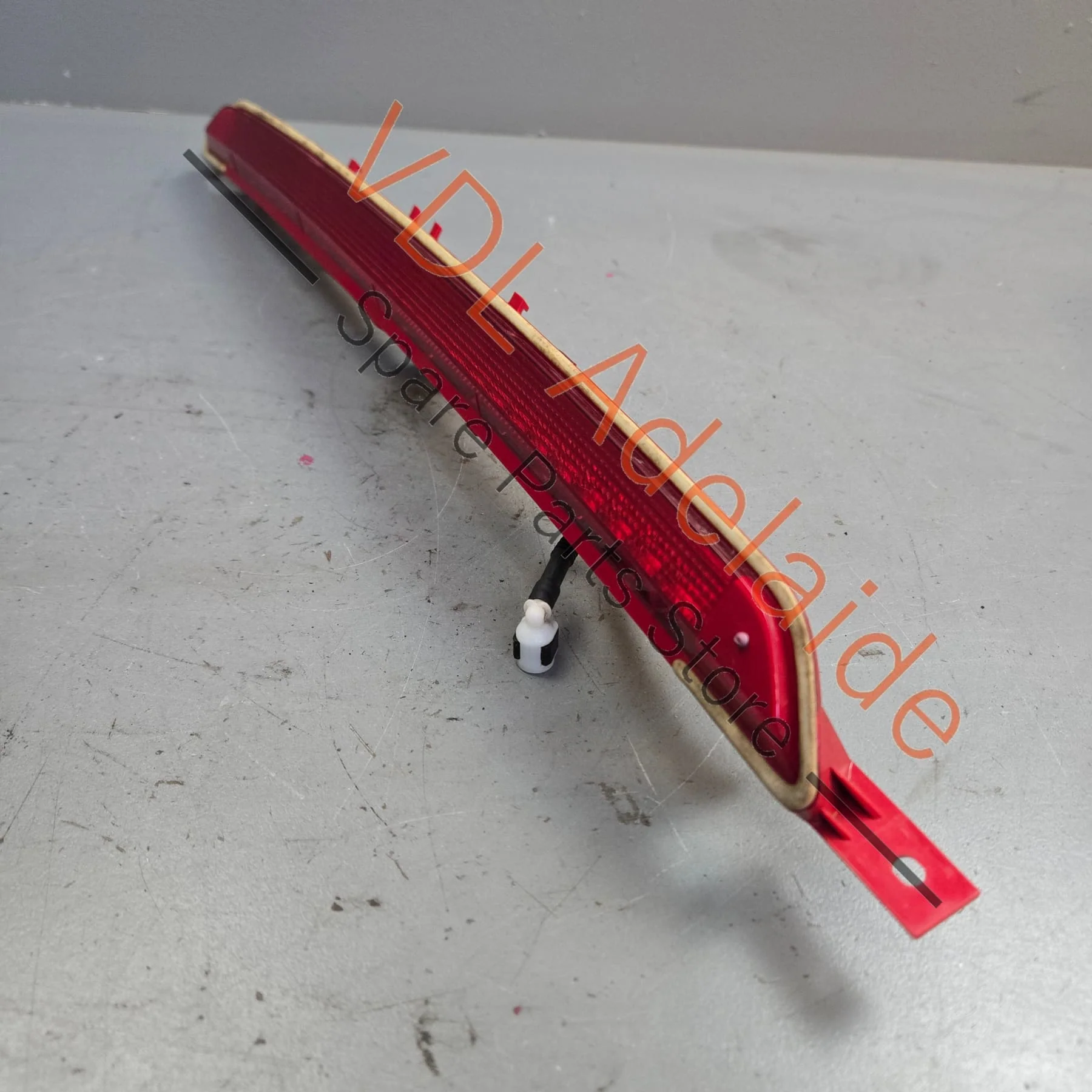 VW Golf MK7 7.5 Gti R R-Line Spoiler Mounted 3rd Brake Light Middle 5G6945087A - Image 2