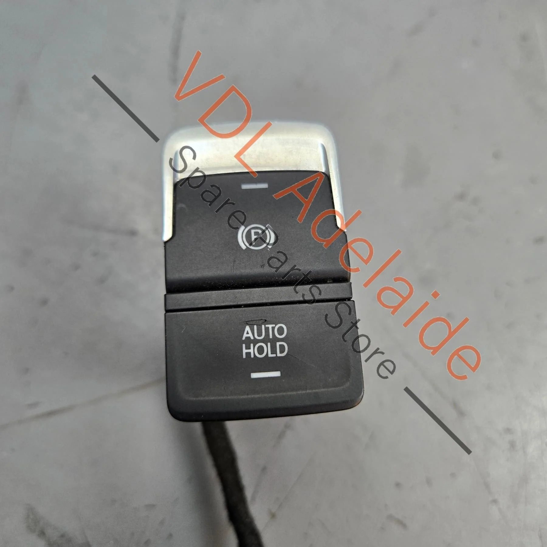 VW Golf MK7 7.5 EPB Park Brake Switch Centre Console with Wiring Tail 5G0927225D - Image 2