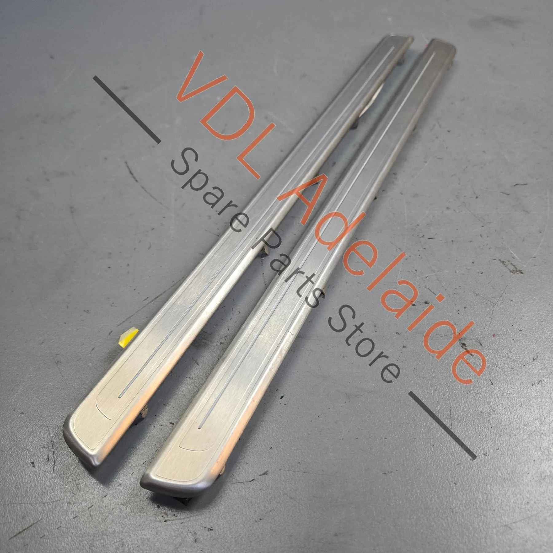 VW Golf R MK7 7.5 Pair of Illuminated Blue LED Sill Trim Entry Light Strip 5G4853369K DAT Suit 4dr Models