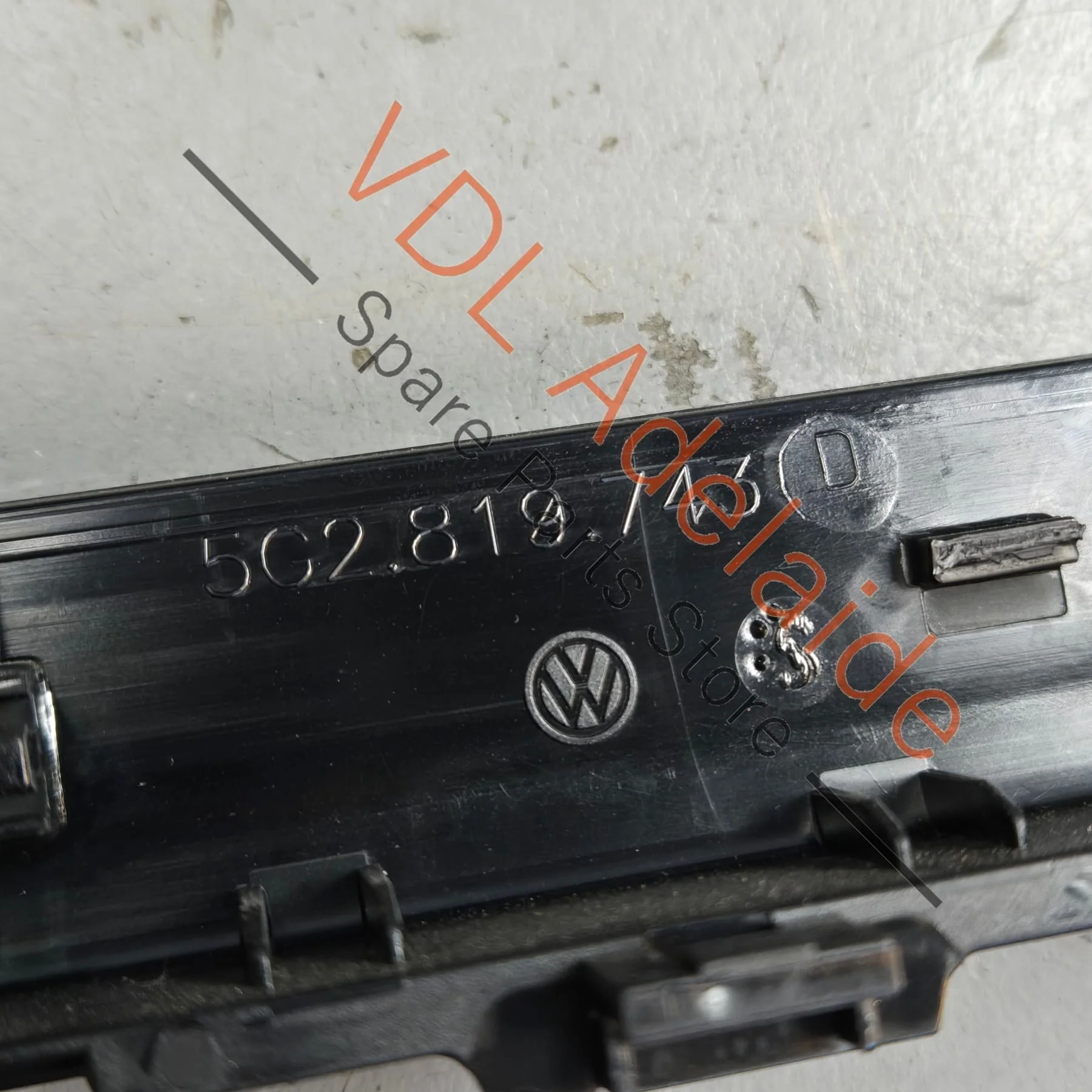 VW Golf MK7 Gloss Black Centre Dash AC Vent & Screen Trim 5G2819728AG QYI - Image 6