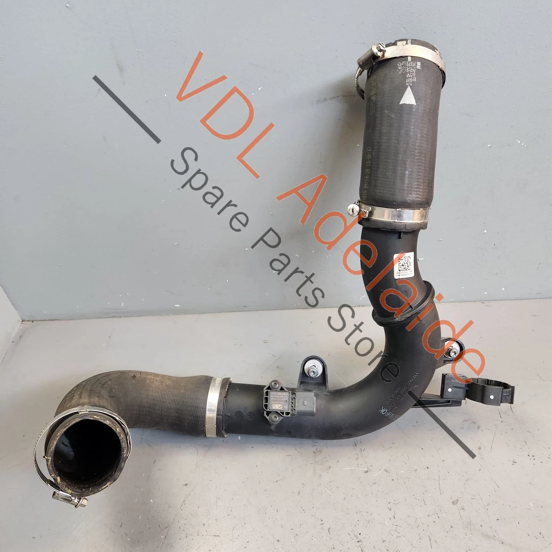 VW Golf R Intercooler Intake Hose Pipe 6C0145770A 5Q0145792G - Image 3