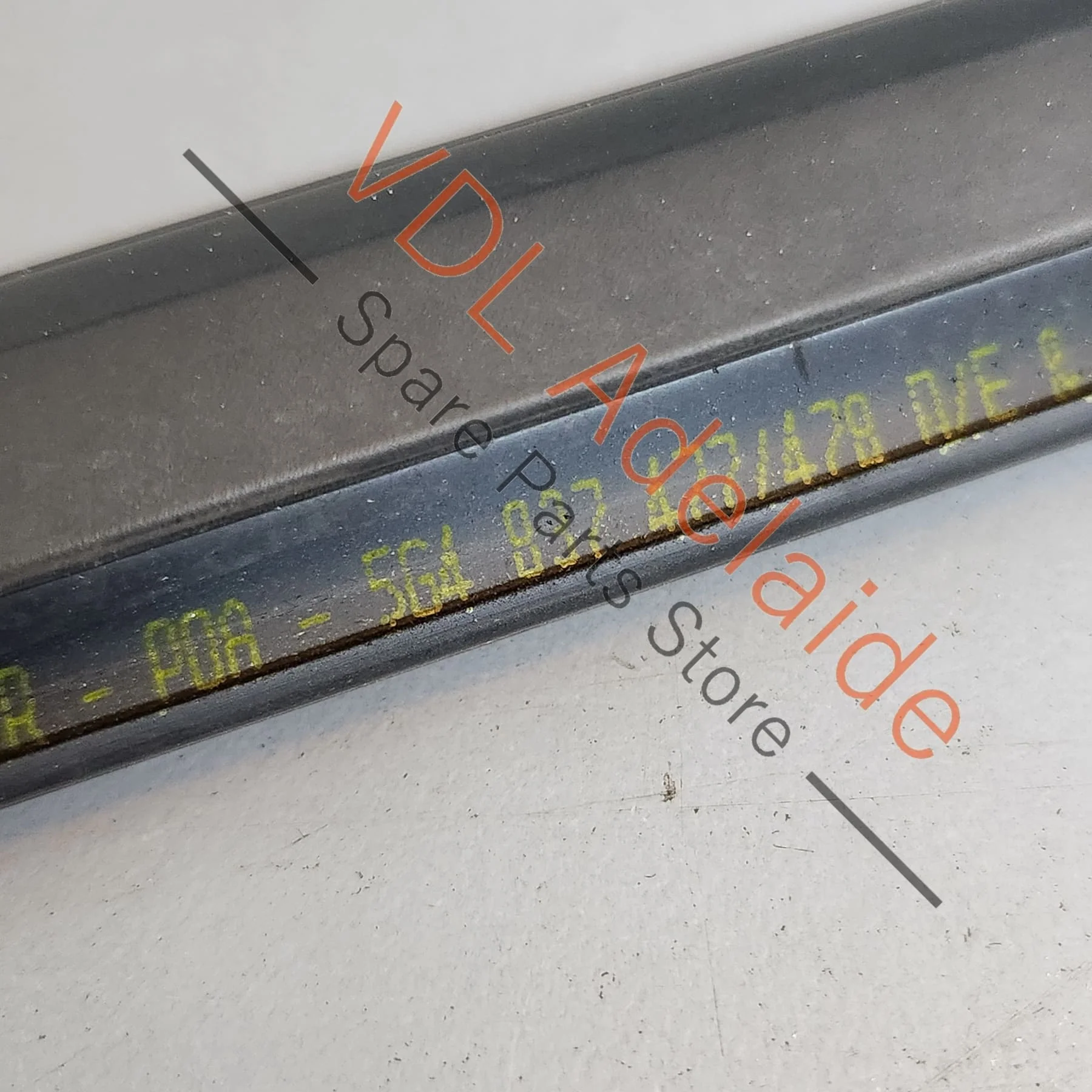 VW Golf MK7 Front Right Door Aperture Window Slot Seal Satin Black 5G4837478D 5AP - Image 7
