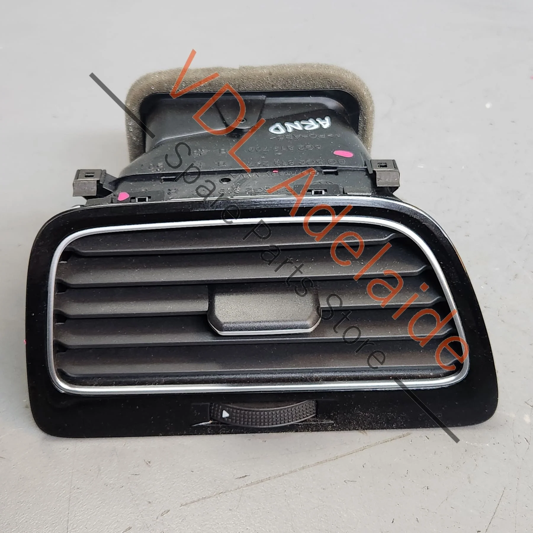 VW Golf MK7 7.5 Left Side Dash Air Vent AC 5G2819703R QYI Gloss Black