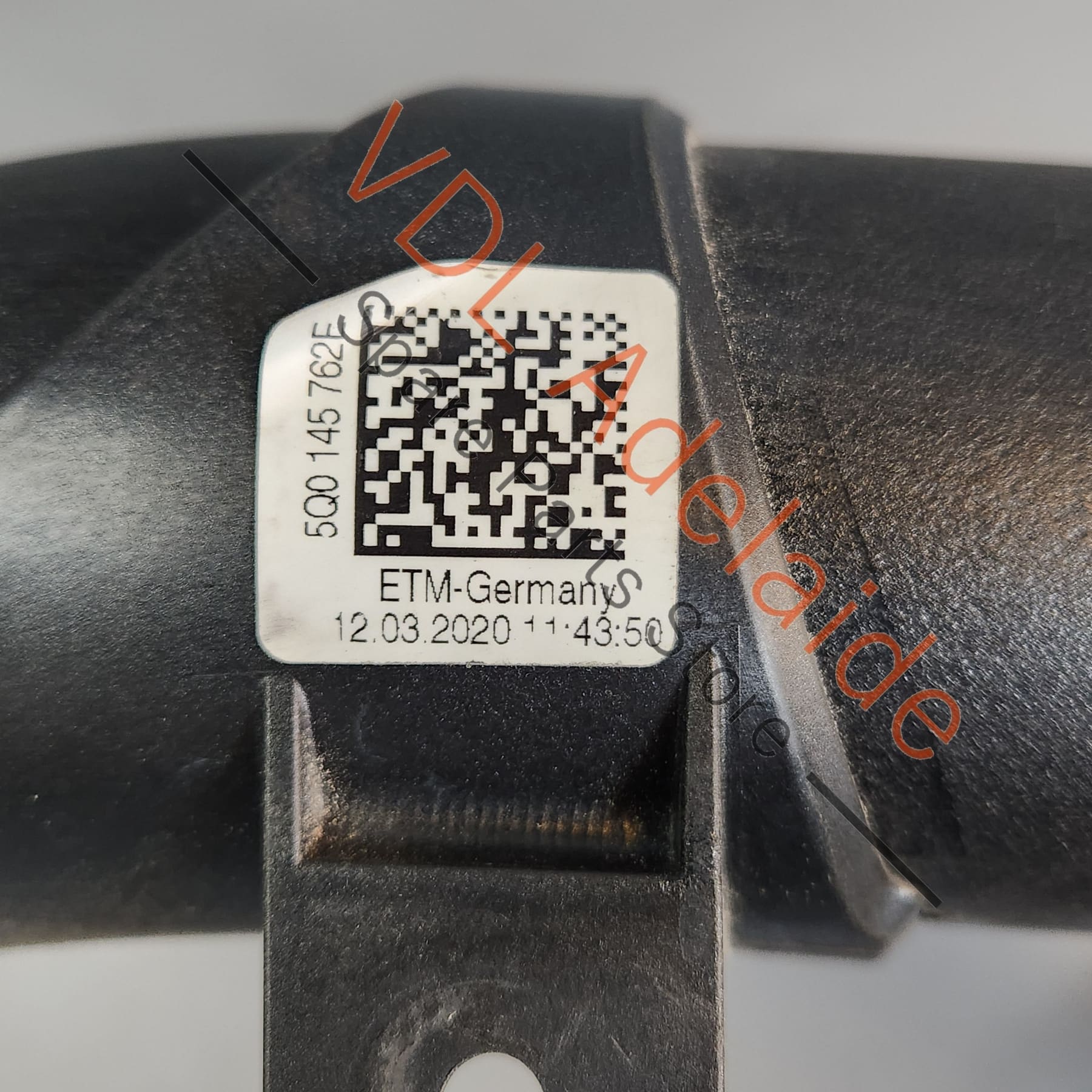 VW Golf R MK7 Left Side Intercooler Pressure Pipe Hose 5Q0145762E 5Q0145840B - Image 3