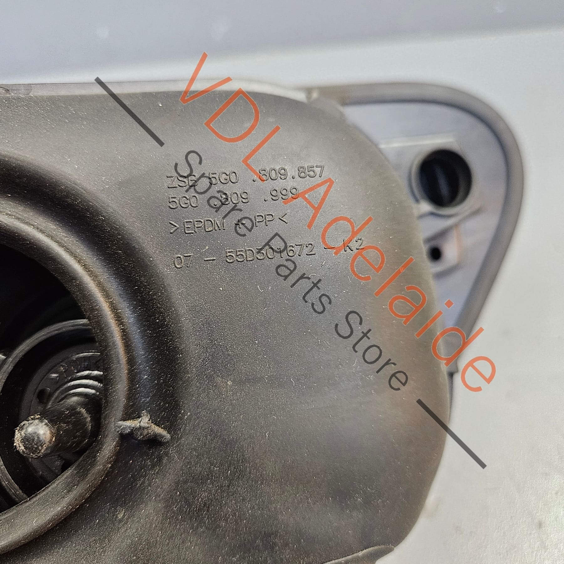VW Golf MK7 Fuel Filler Door Cap Flap 5G0809857 5G0809909 GRU Indium Grey LR7H X3X3 - Image 5