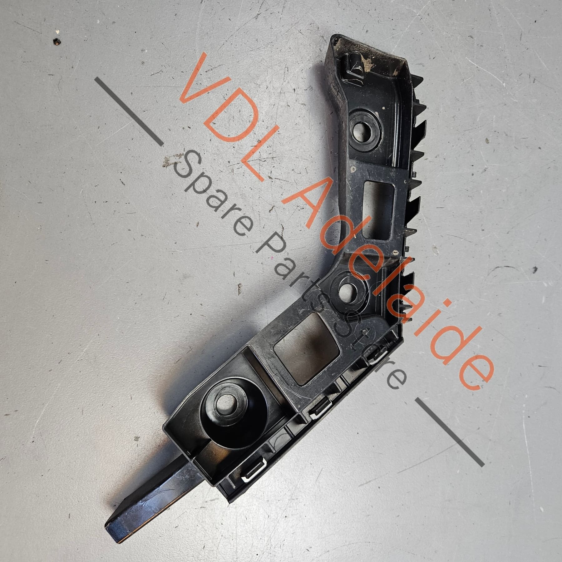 VW Golf MK7 Rear Left Bumper Bar Bracket 5G6807393 - Image 3