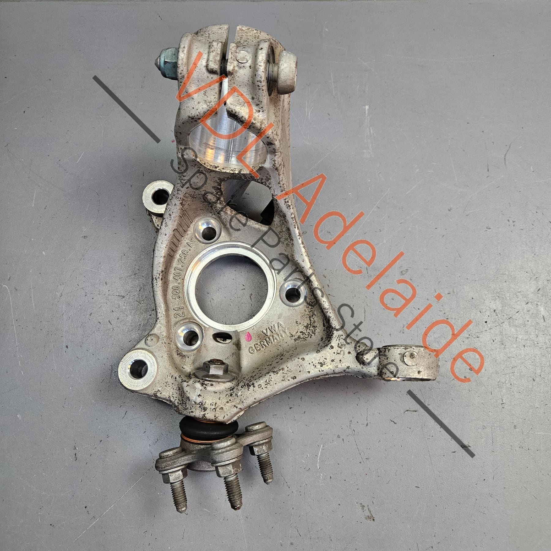 VW Golf R Front Right Wheel Bearing Housing Hub Knuckle 85mm 5Q0407254A 5Q0407254F 5Q0407258A