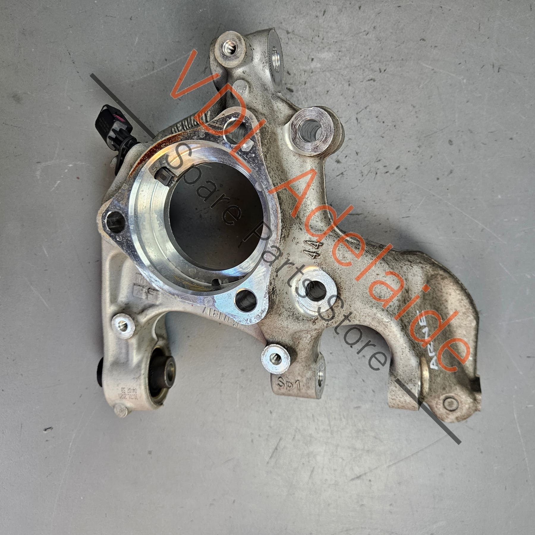 VW Golf MK7 7.5 R Right Rear Suspension Wheel Bearing Housing Hub Knuckle Spindle 5Q0505436F