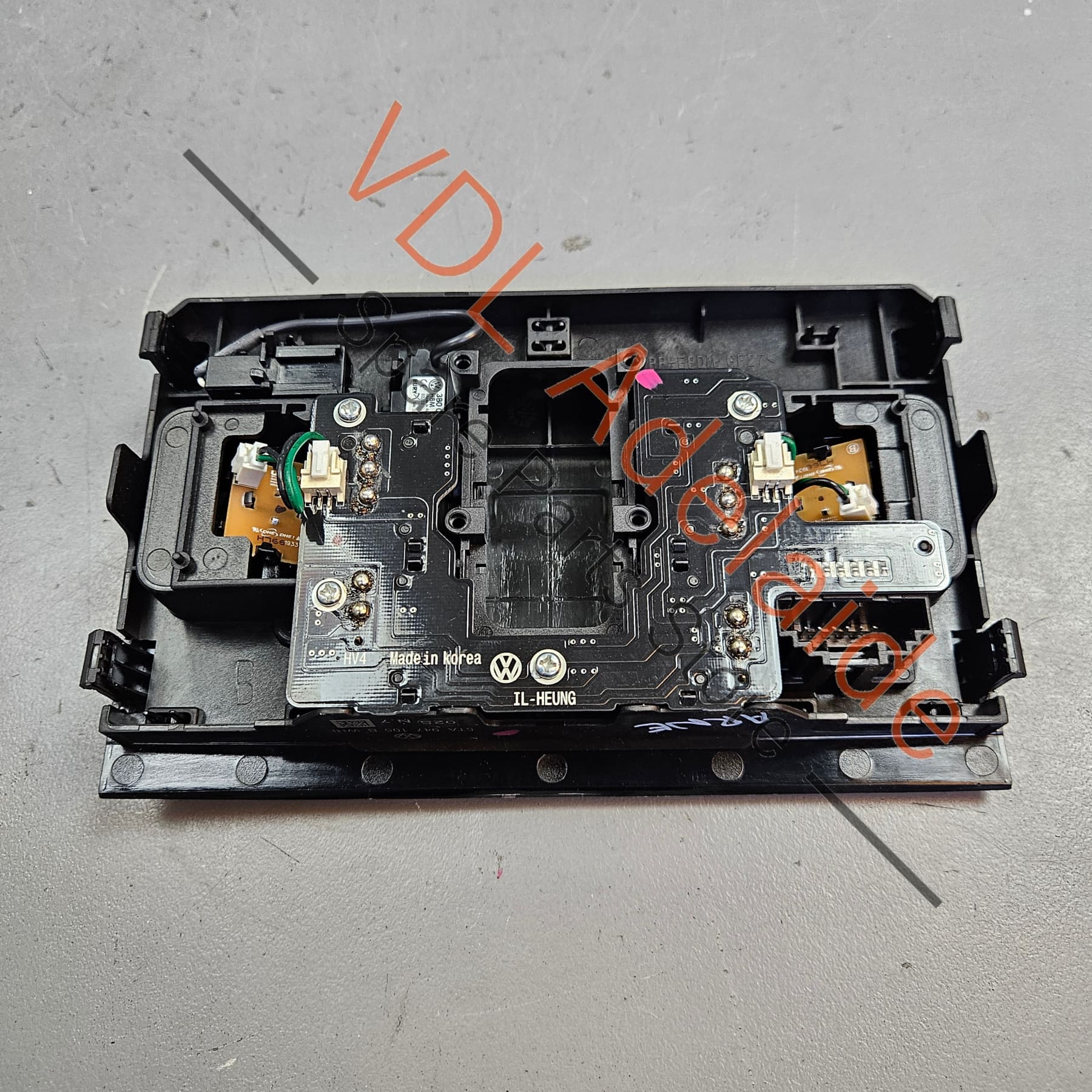 VW Golf Mk7.5 LED Front Interior & Reading Light Black 5TA947105B WHI - Image 4