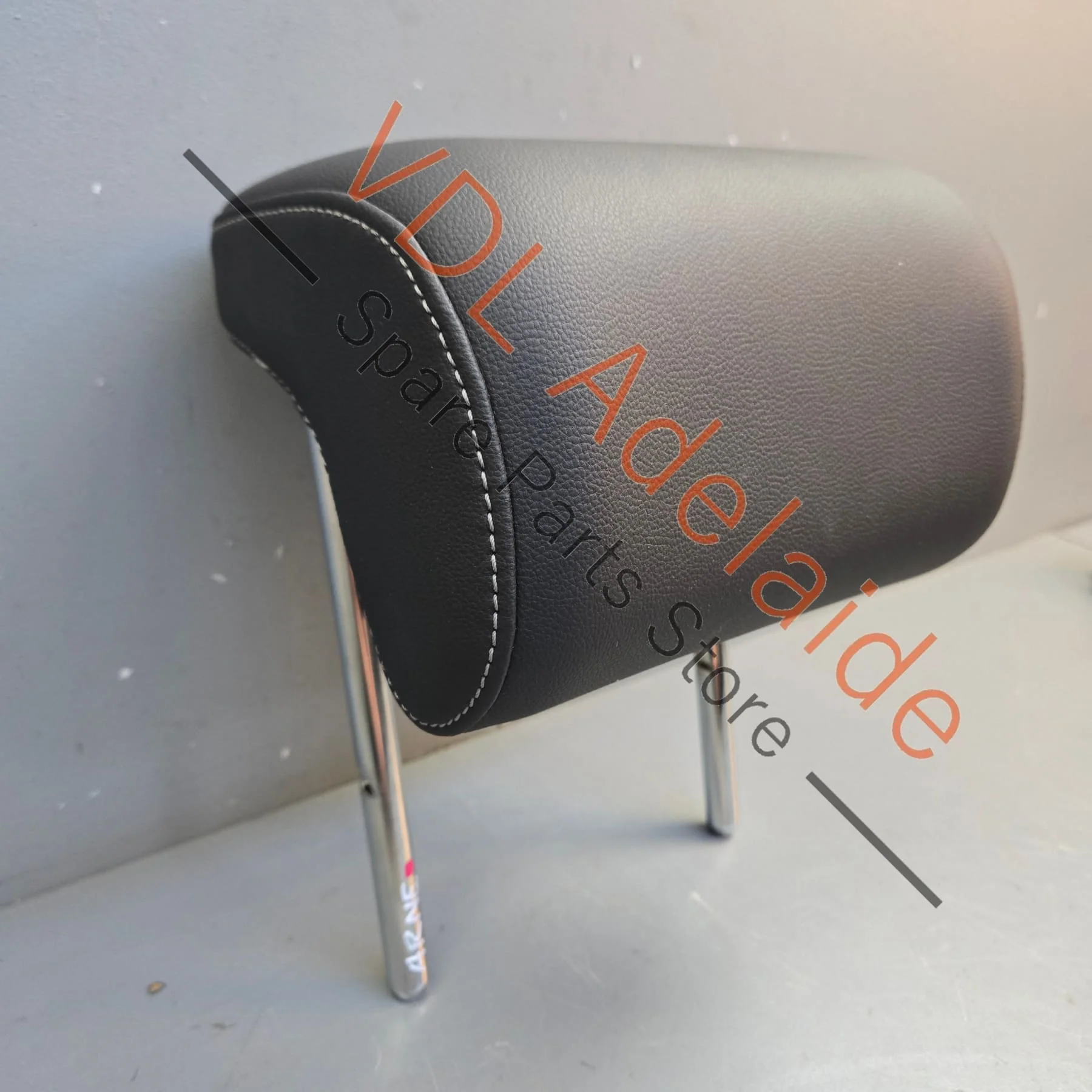 VW Golf MK7 Rear Outer Left or Right Side Seat Headrest Head Rest 5G0885901AF CMR - Image 3