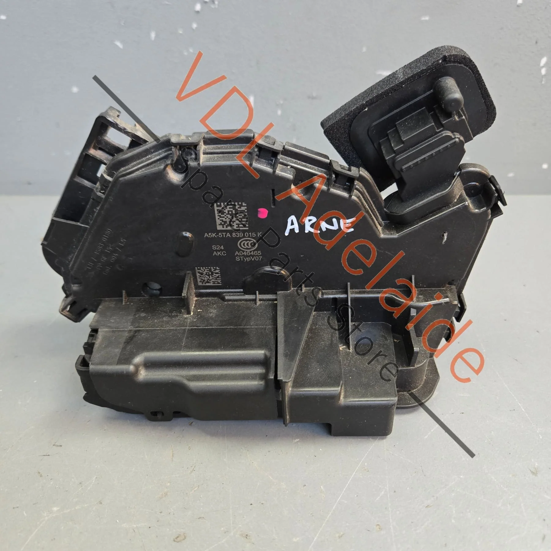 VW Audi Skoda Rear Left Door Lock Mechanism 5TA839015K 5TA839015P