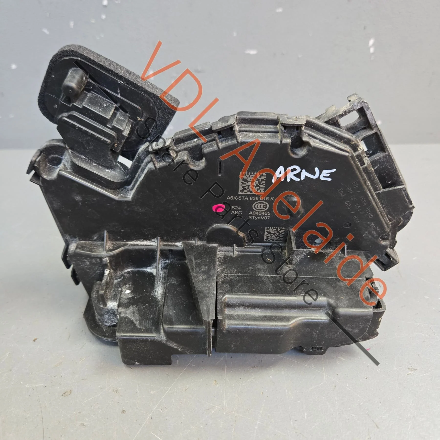 VW Audi Skoda Rear Right Door Lock Mechanism 5TA839016K 5TA839016P