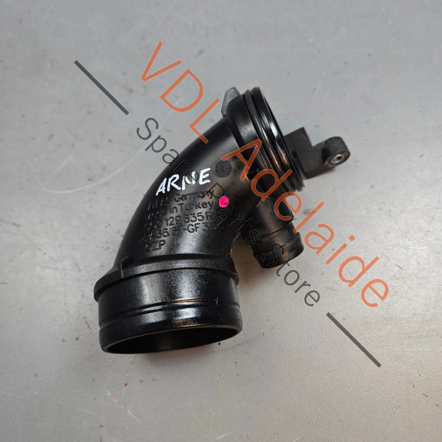 VW Golf R Mk7 Air Filter Connection Piece & Air Hose 5Q0129635R 5Q0129635P