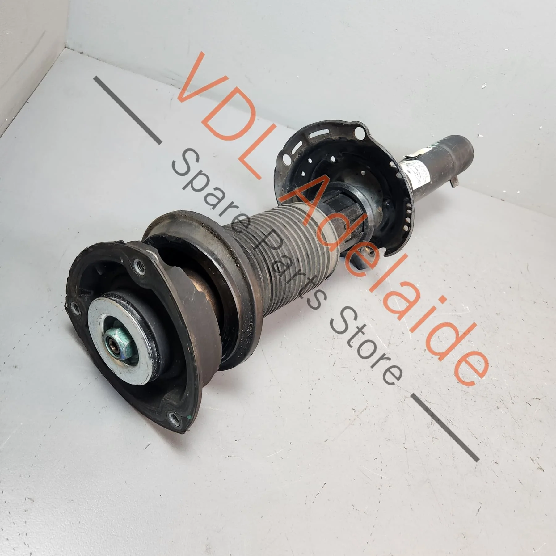 VW Golf MK7 Gti DCC Electronic Front Shock Absorber 5Q0413031FM 5Q0412037JD - Image 2