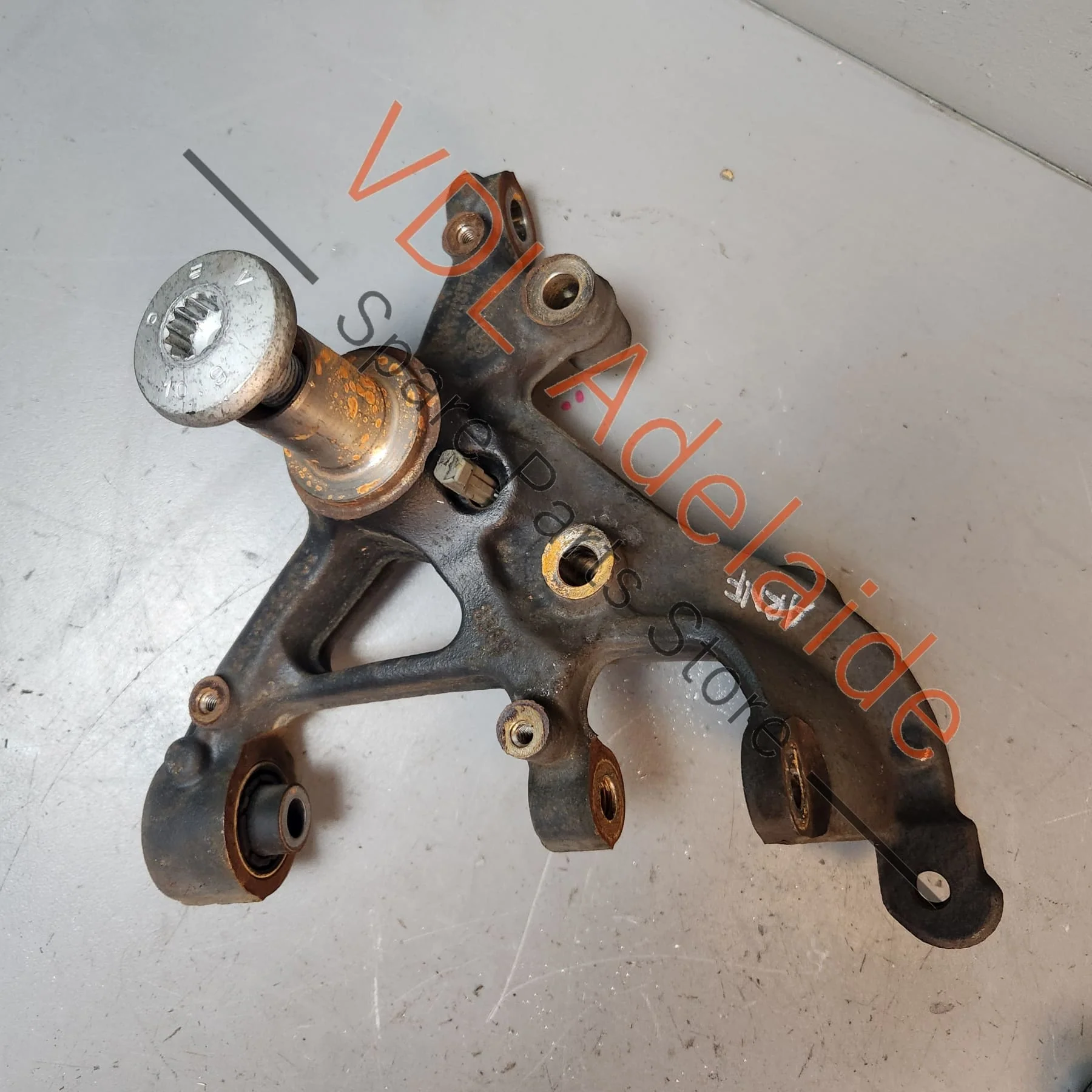 VW Golf MK7 Gti Right Rear Wheel Bearing Housing Hub Knuckle Spindle 30MM 5Q0505436F
