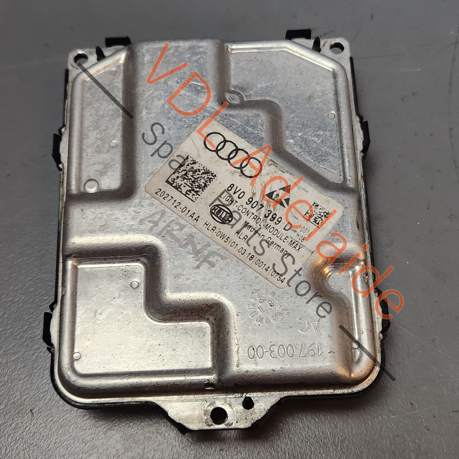 VW Audi Headlight Control Module 8V0907399D