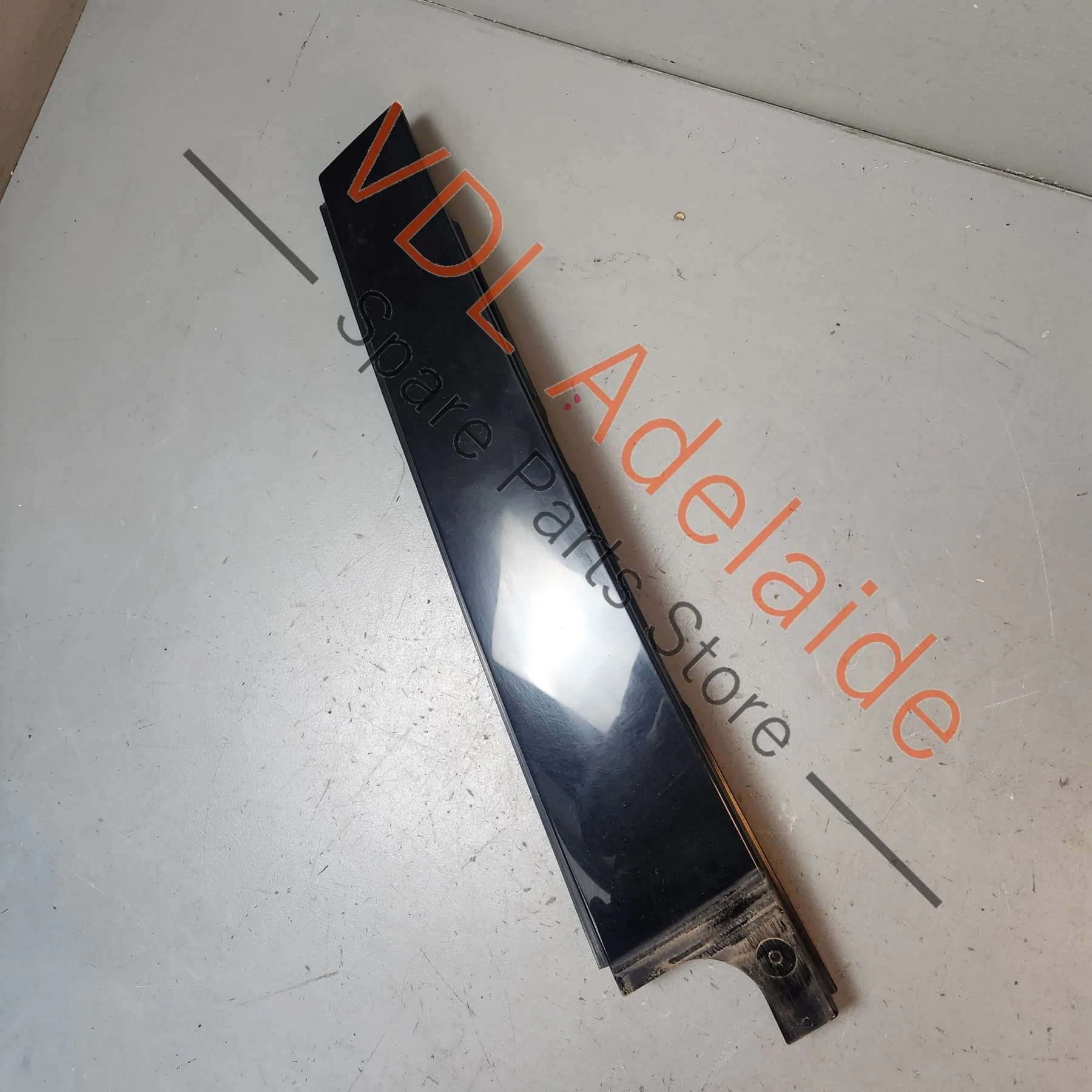 VW Golf Mk7 Gloss Black Rear Left B Pillar Exterior Trim for Door Window Frame 5G6839901B - Image 5