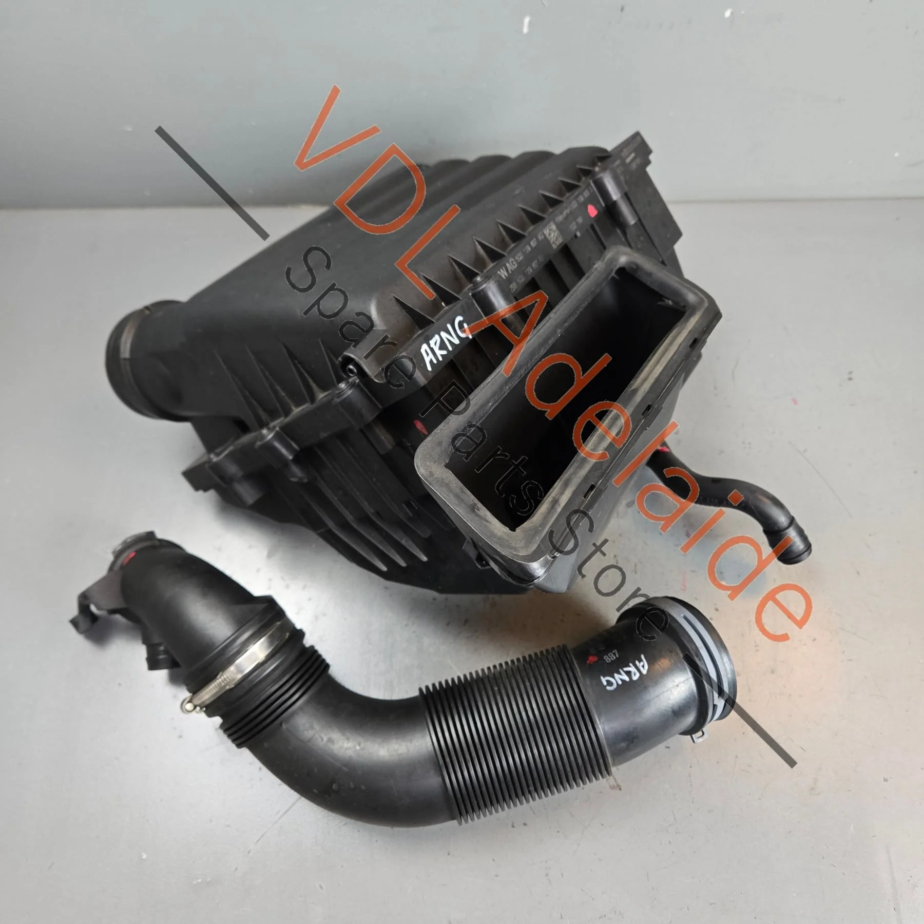 VW Golf R Mk7 Audi S3 Air Filter Box Genuine OEM 5Q0129607AC 5Q0129654P