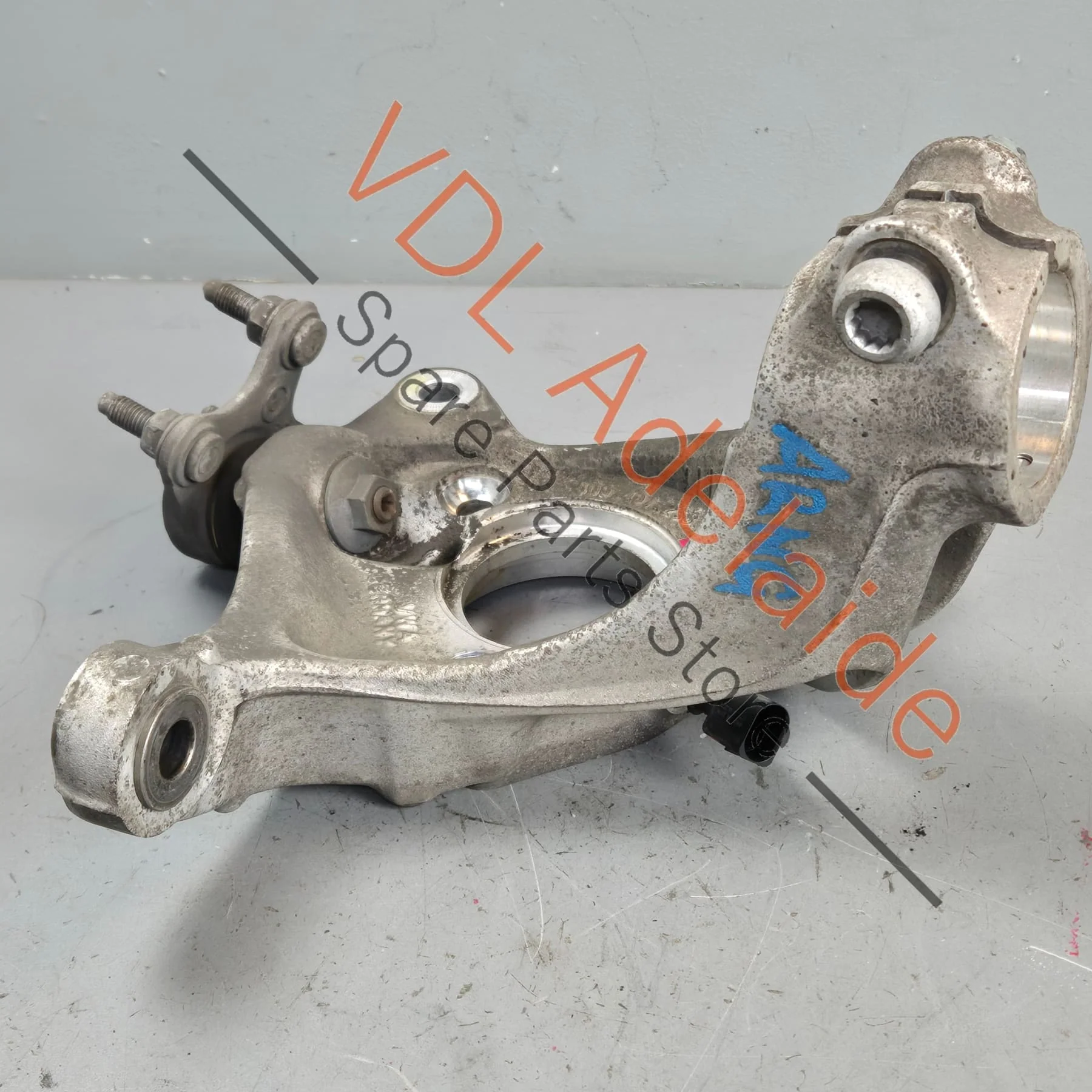 VW Golf R MK7 7.5 Front Right Wheel Bearing Housing 85mm 5Q0407258A 5Q0407254A - Image 5