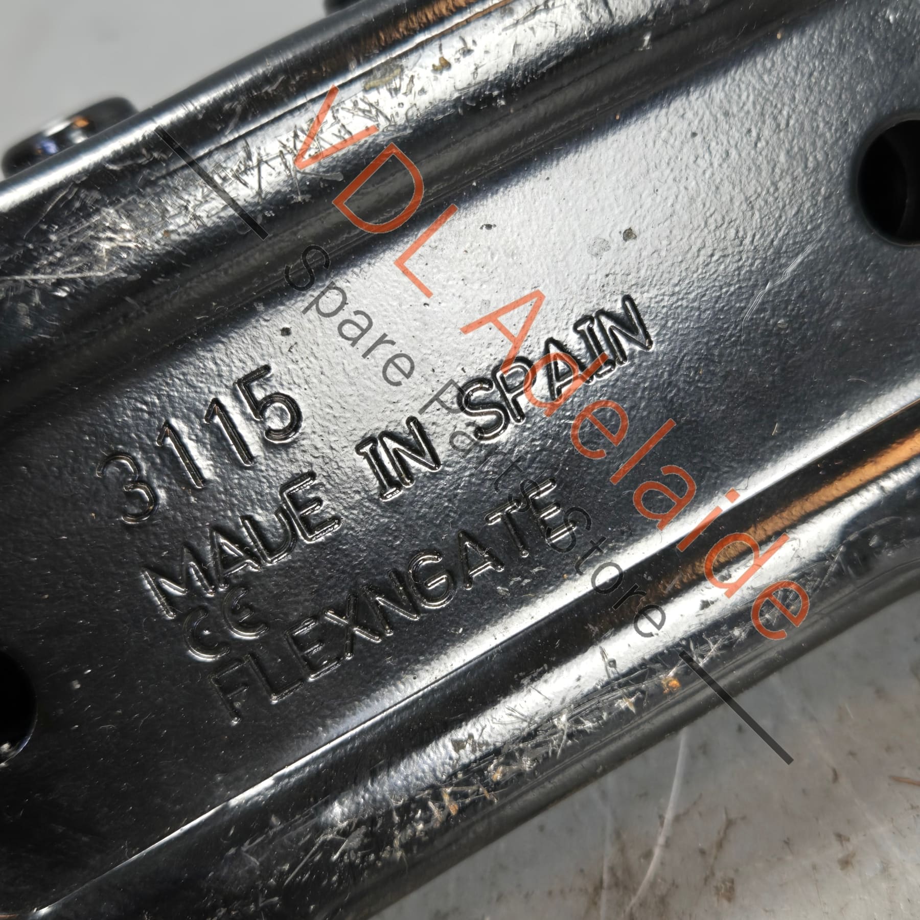 VW Golf MK7 Emergency Flat Tyre Jack 5Q0011031D - Image 4