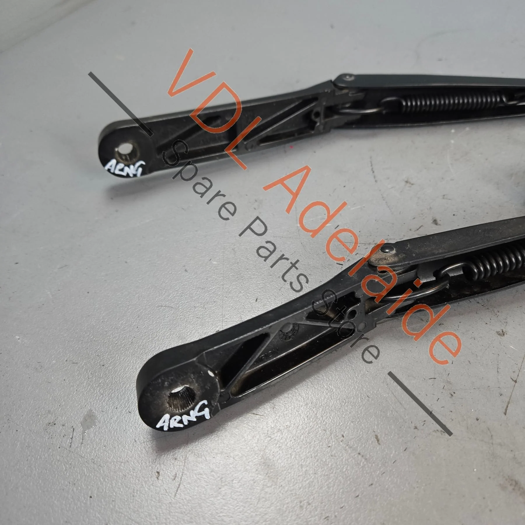 VW Golf MK7 Windscreen Wiper Arm Set Left & Right - Image 6