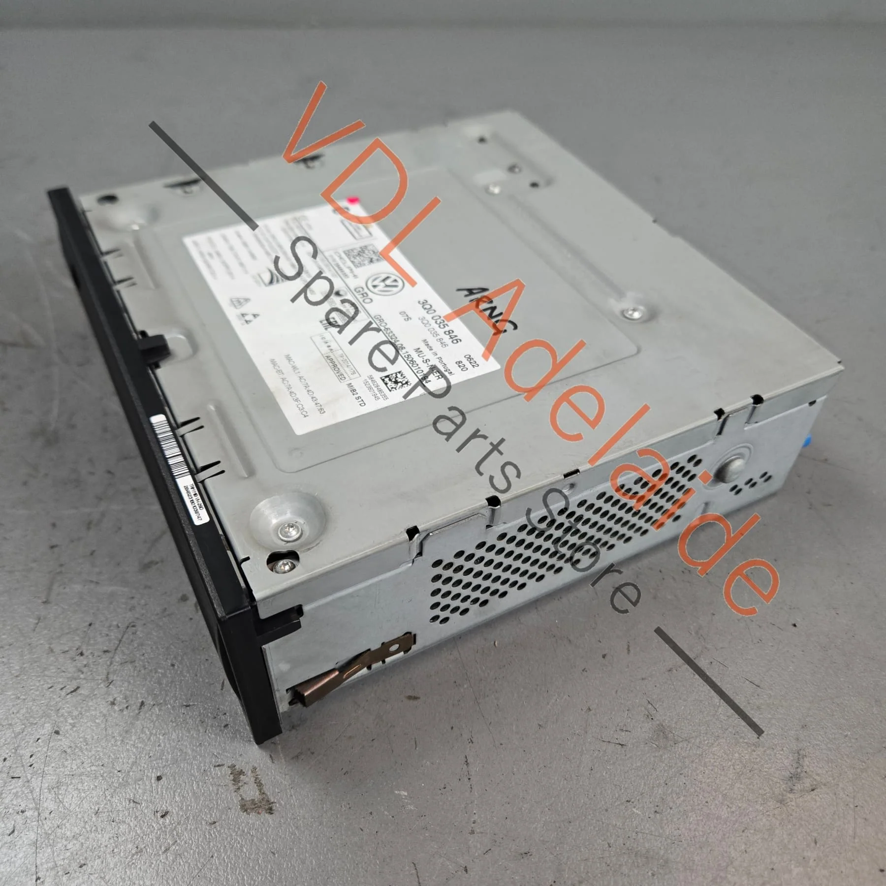 VW MIB2 STD +2 ZR NAV MMI Central Computer Radio 3Q0035846 - Image 5