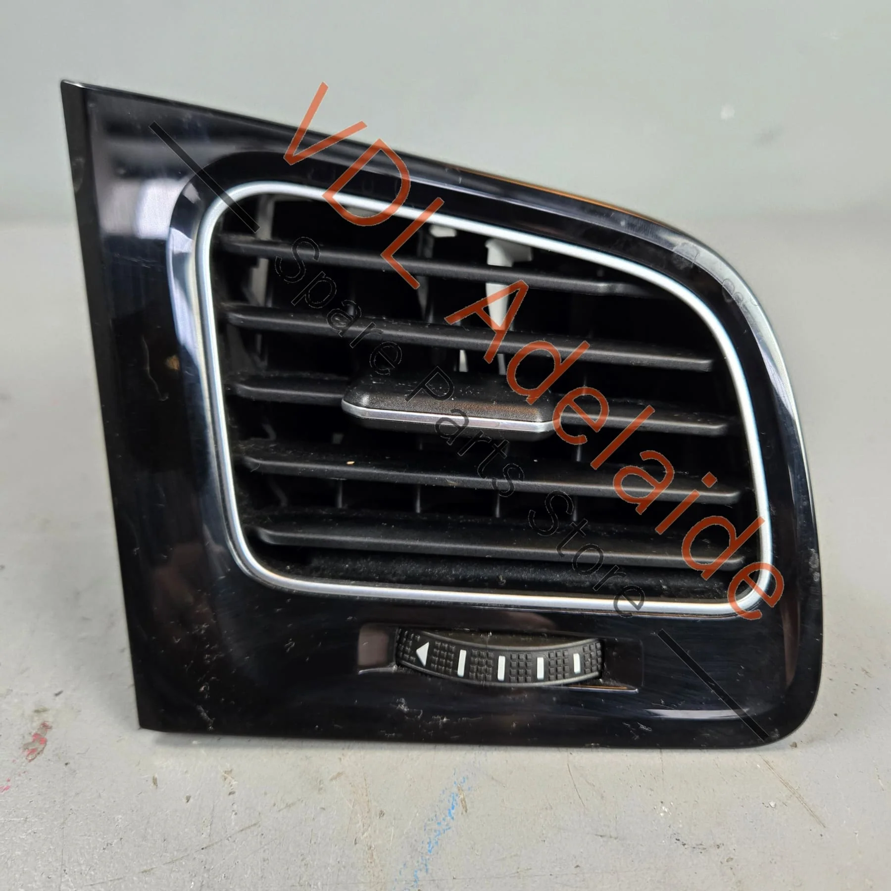 VW Golf MK7 7.5 Right Side Dash Air Vent AC 5G2819704H QYI Gloss Black 5G2819710 - Image 2