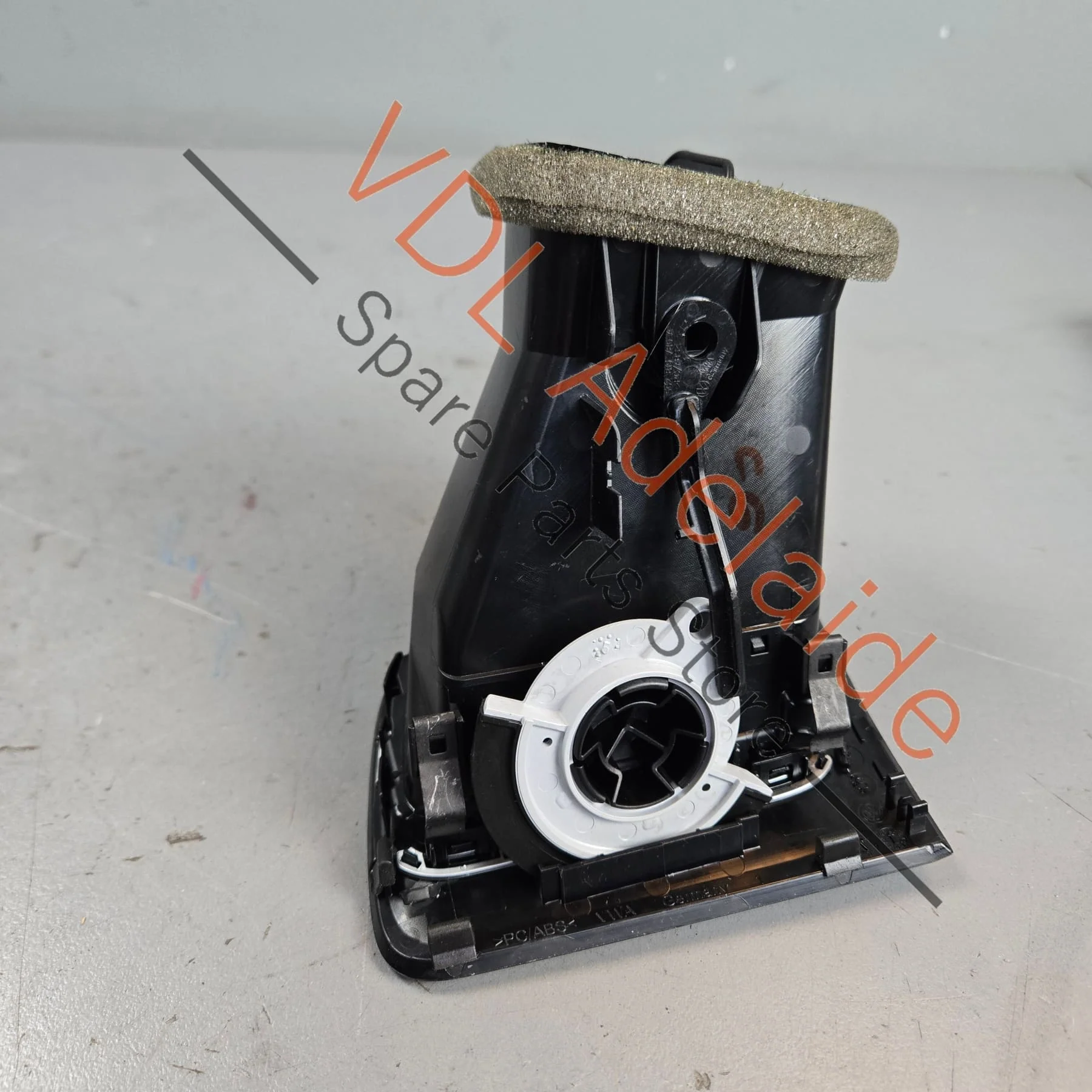 VW Golf MK7 7.5 Right Side Dash Air Vent AC 5G2819704H QYI Gloss Black 5G2819710 - Image 5