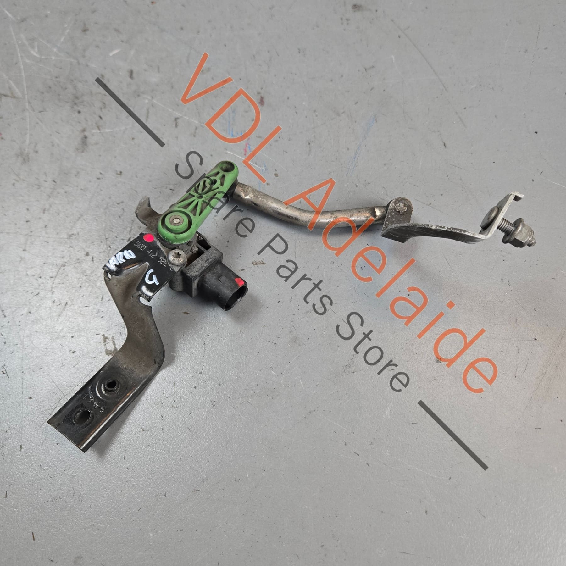 VW Golf MK7 7.5 Front Right Suspension Level Sensor With Poles 5Q0412522C