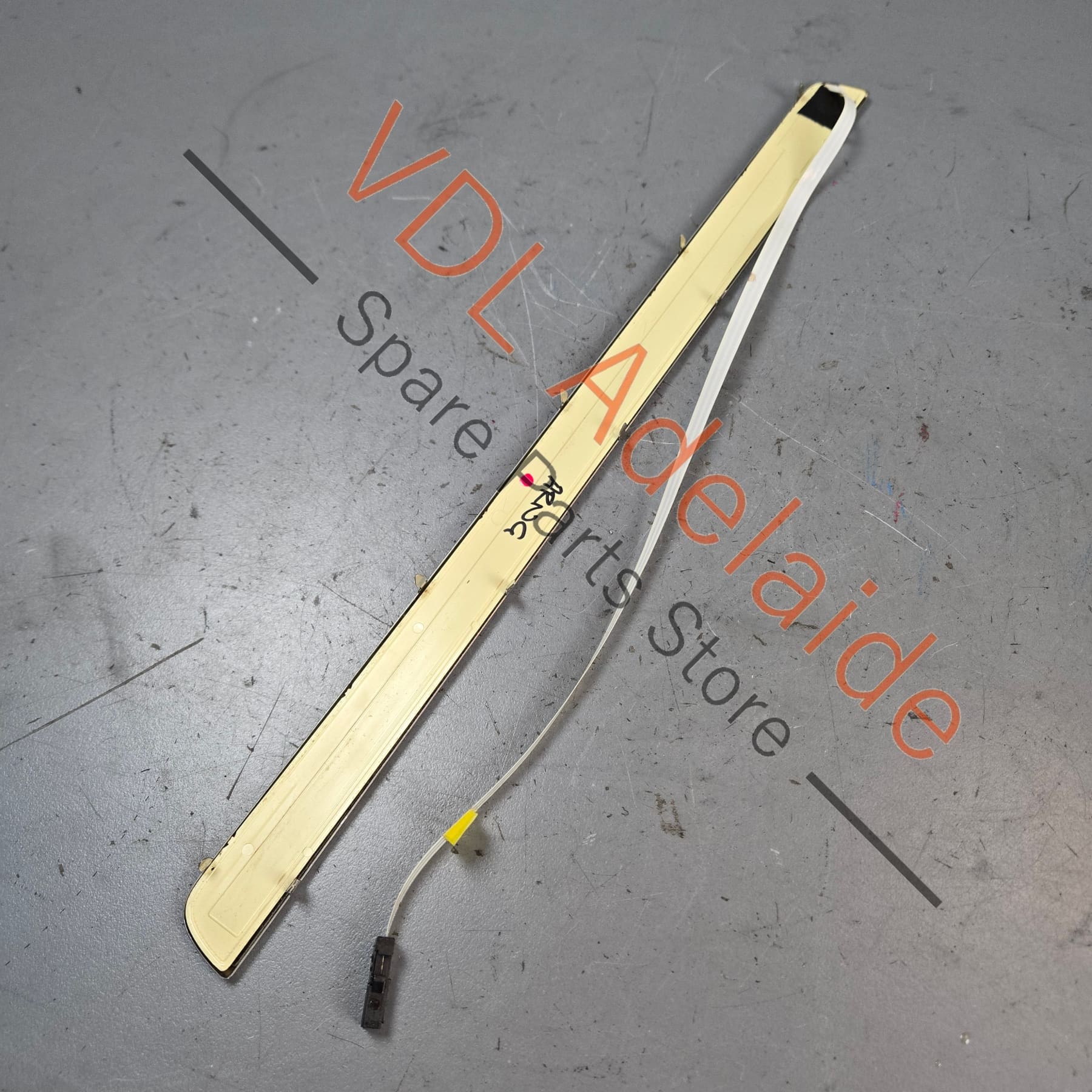 VW Golf R Illuminated Sill Panel Door Entry Strip Light Right 5G4853369K DAT - Image 7