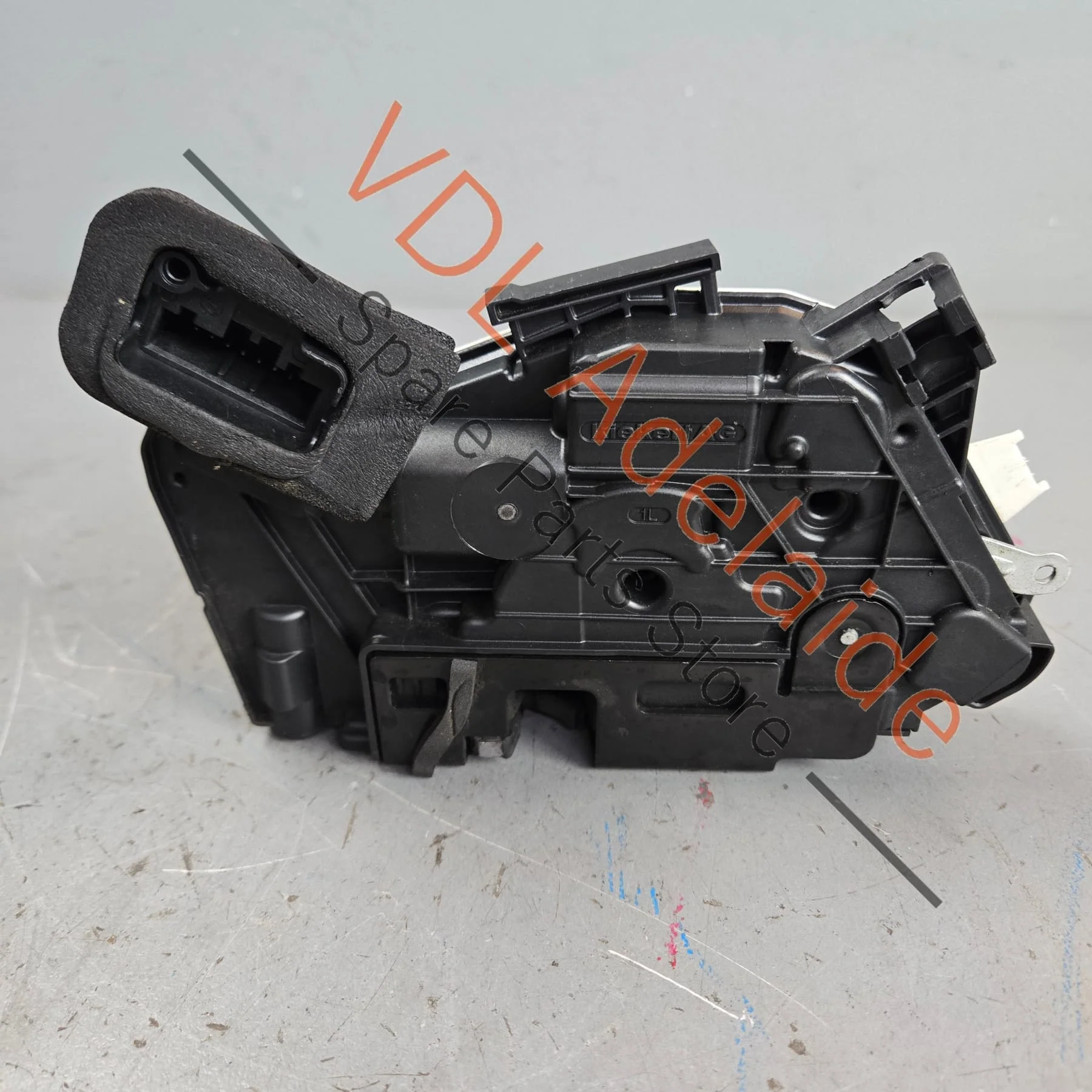 VW Golf Front Left Side Door Lock Actuator 5K2837015D 5K2837015H - Image 3