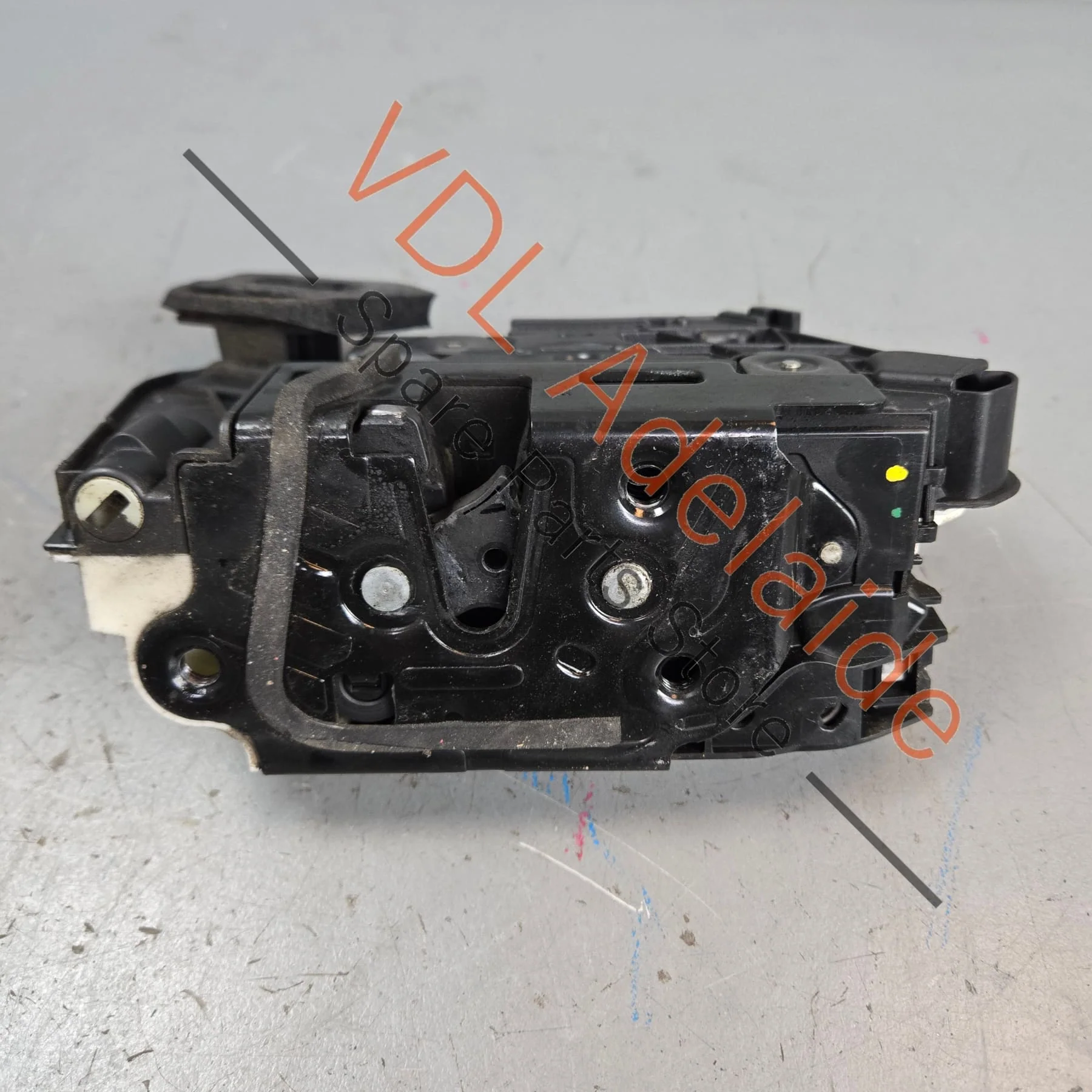 VW Golf Front Left Side Door Lock Actuator 5K2837015D 5K2837015H - Image 4