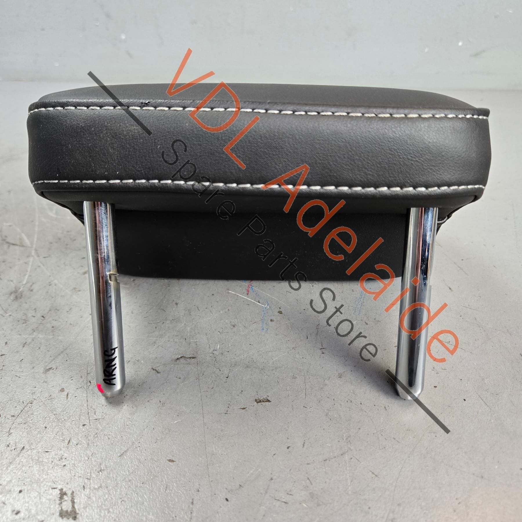 VW Golf R MK7 Rear Middle Centre Headrest 5G0885902T DYF - Image 6