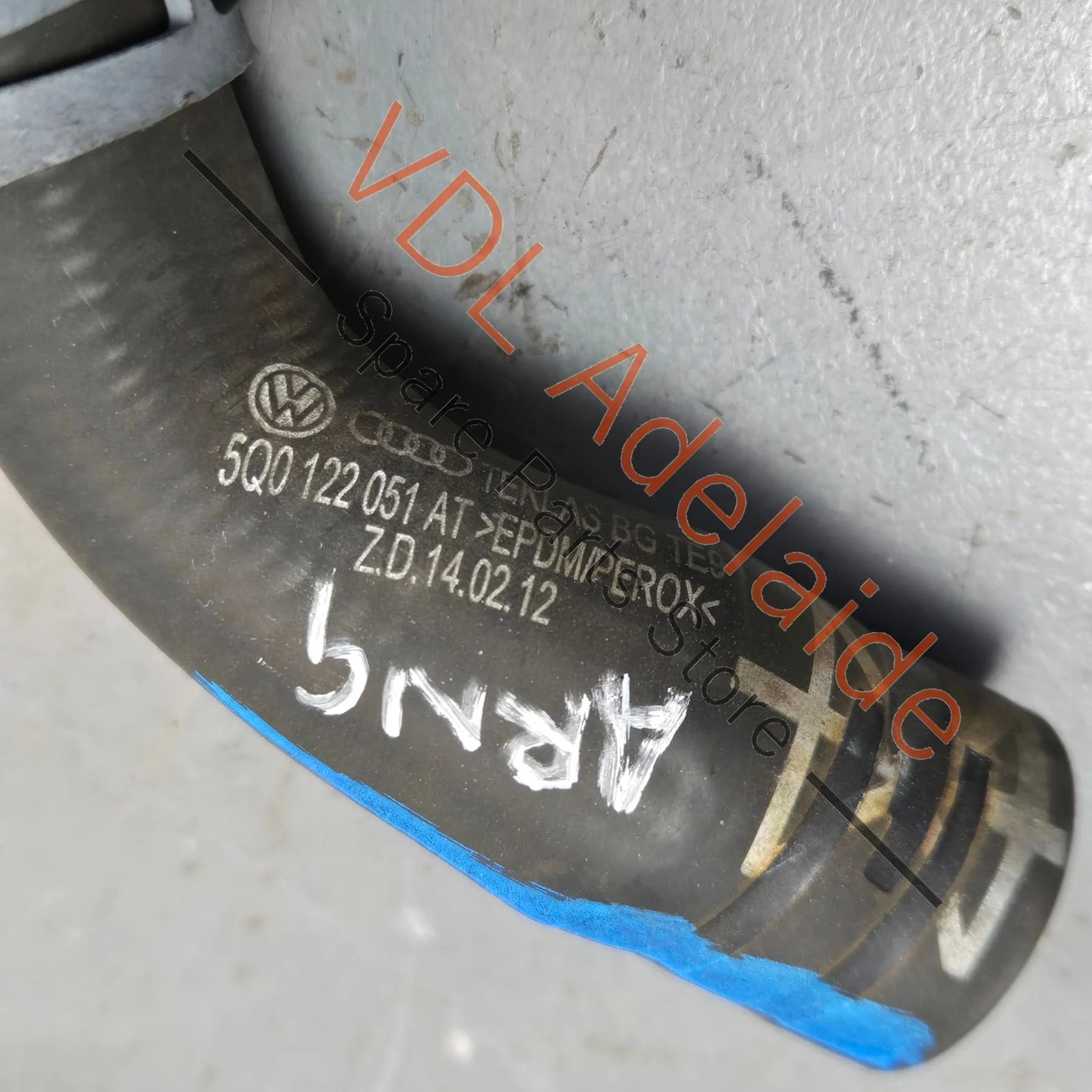 VW Golf MK7 Left Additional Radiator Hose 5Q0122051AT - Image 3