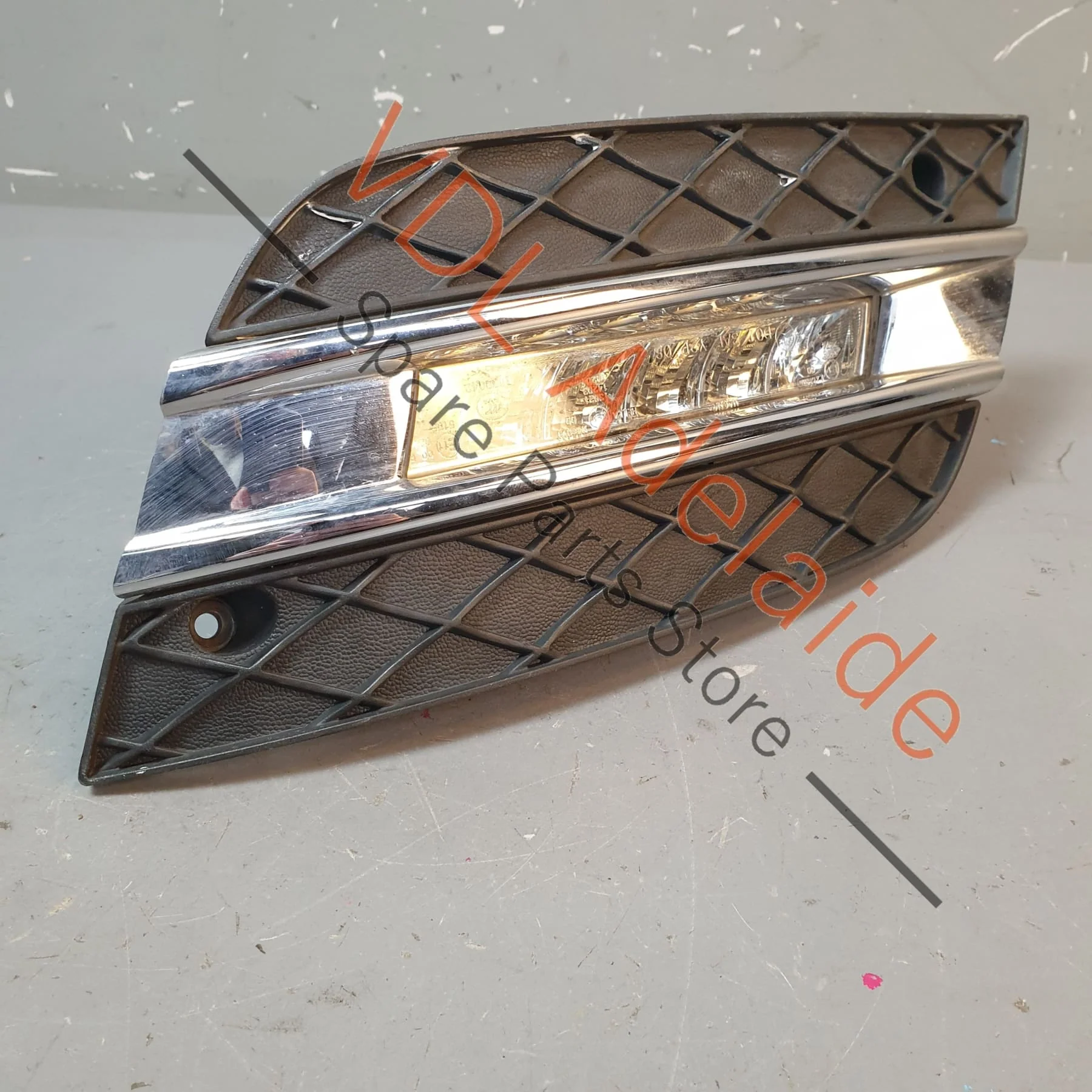 Mercedes W164 LED Daytime Running Fog Light DRL with Trim Front Left A1649060151, A1648853422 - Image 3