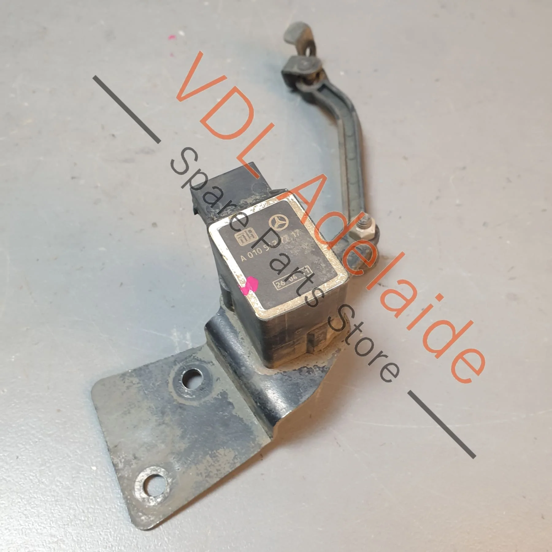 Mercedes A1643200832 A0105427717 Suspension Level Sensor & Rod Front Right body level sensor ML W164 GL X164 - Image 2