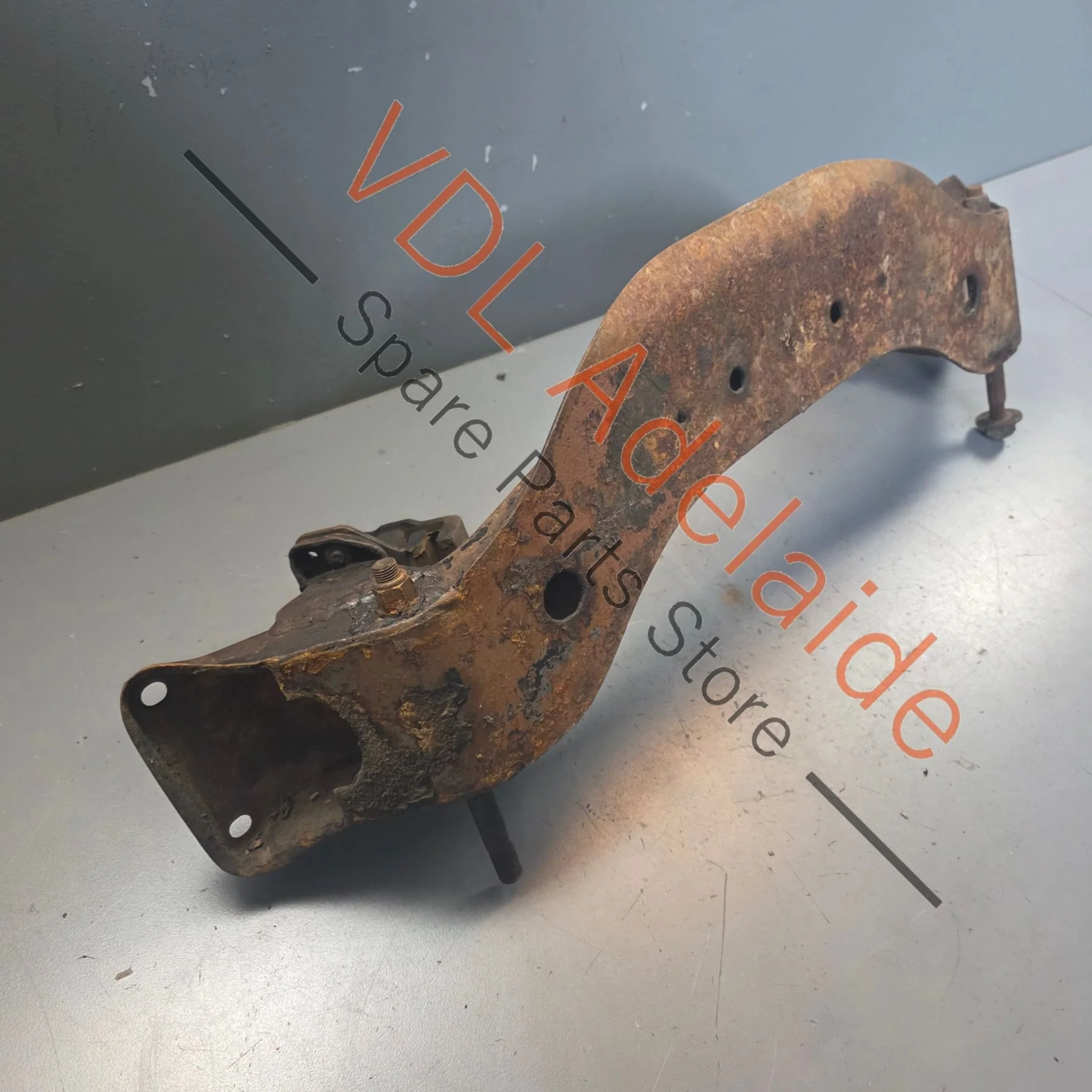Datsun 1600 510 Bluebird 1968-1972 Front Engine Crossmember With Control Arm Mounting Rods - Image 2
