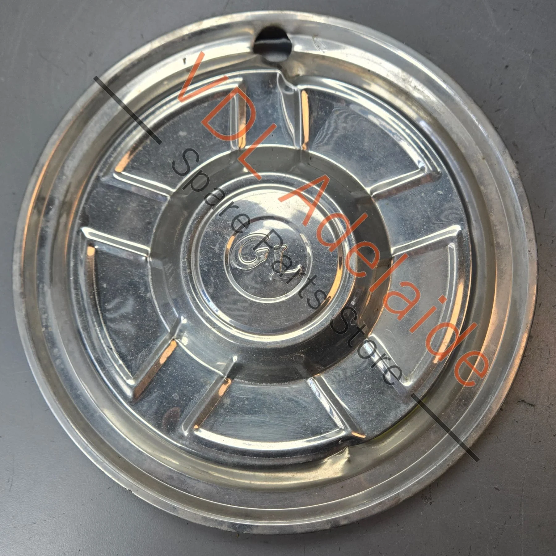 Datsun 1600 510 GL 13 inch Hubcap - Image 4