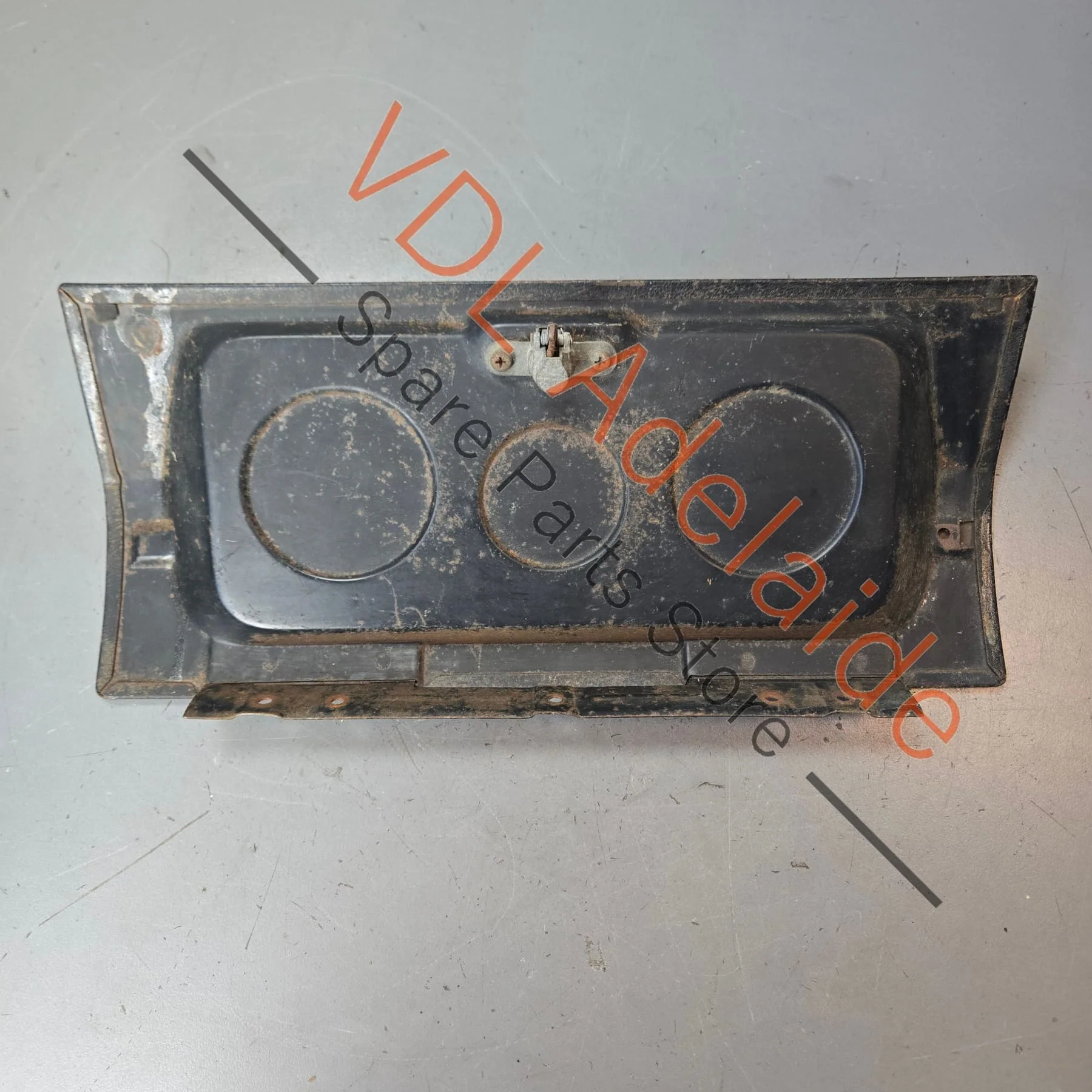Datsun 1600 510 1968 Steel Glovebox Lid complete with button, button stuck - Image 6