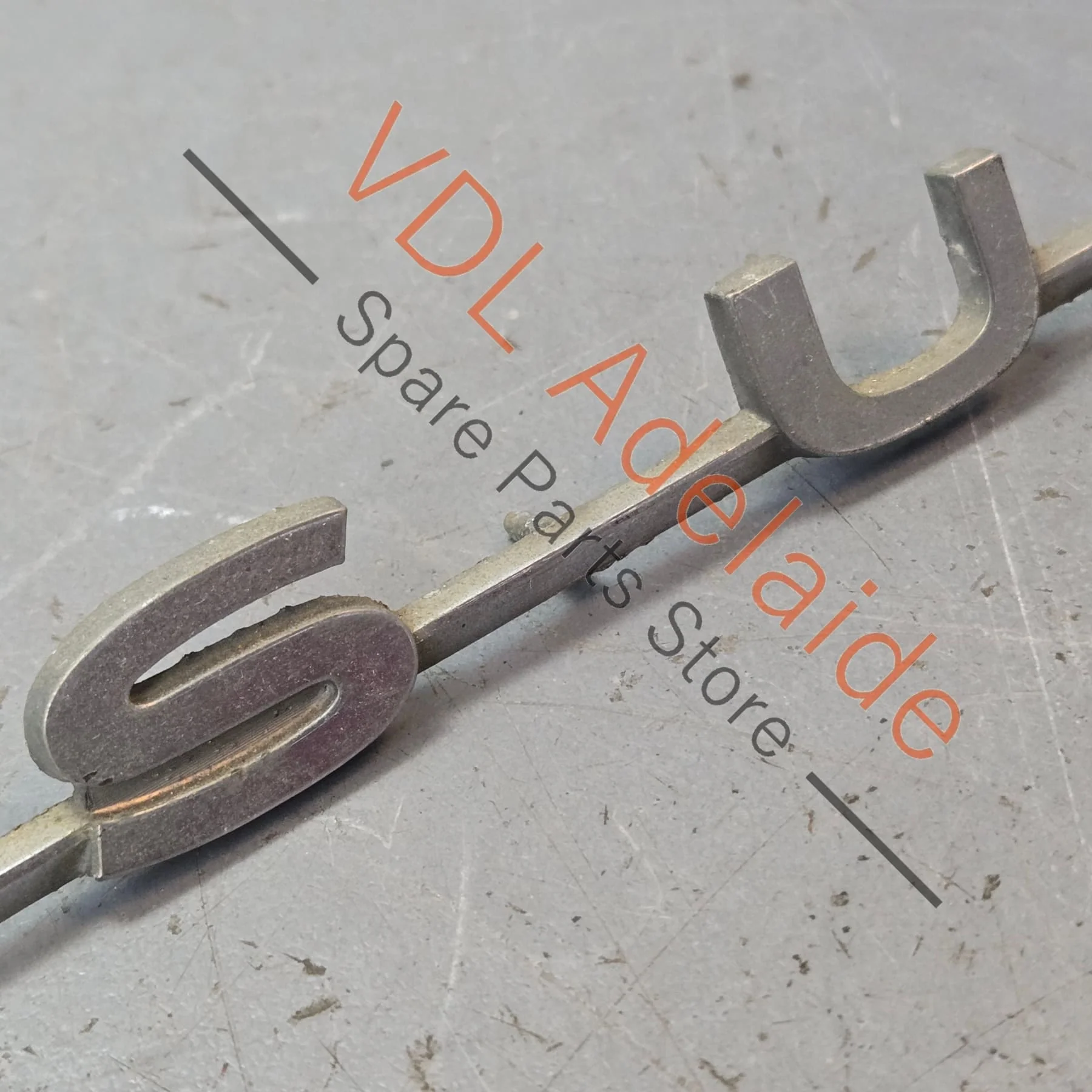 Datsun 1600 510 Rear Panel Boot Badge Emblem Genuine Cast Chrome #01 - Image 5
