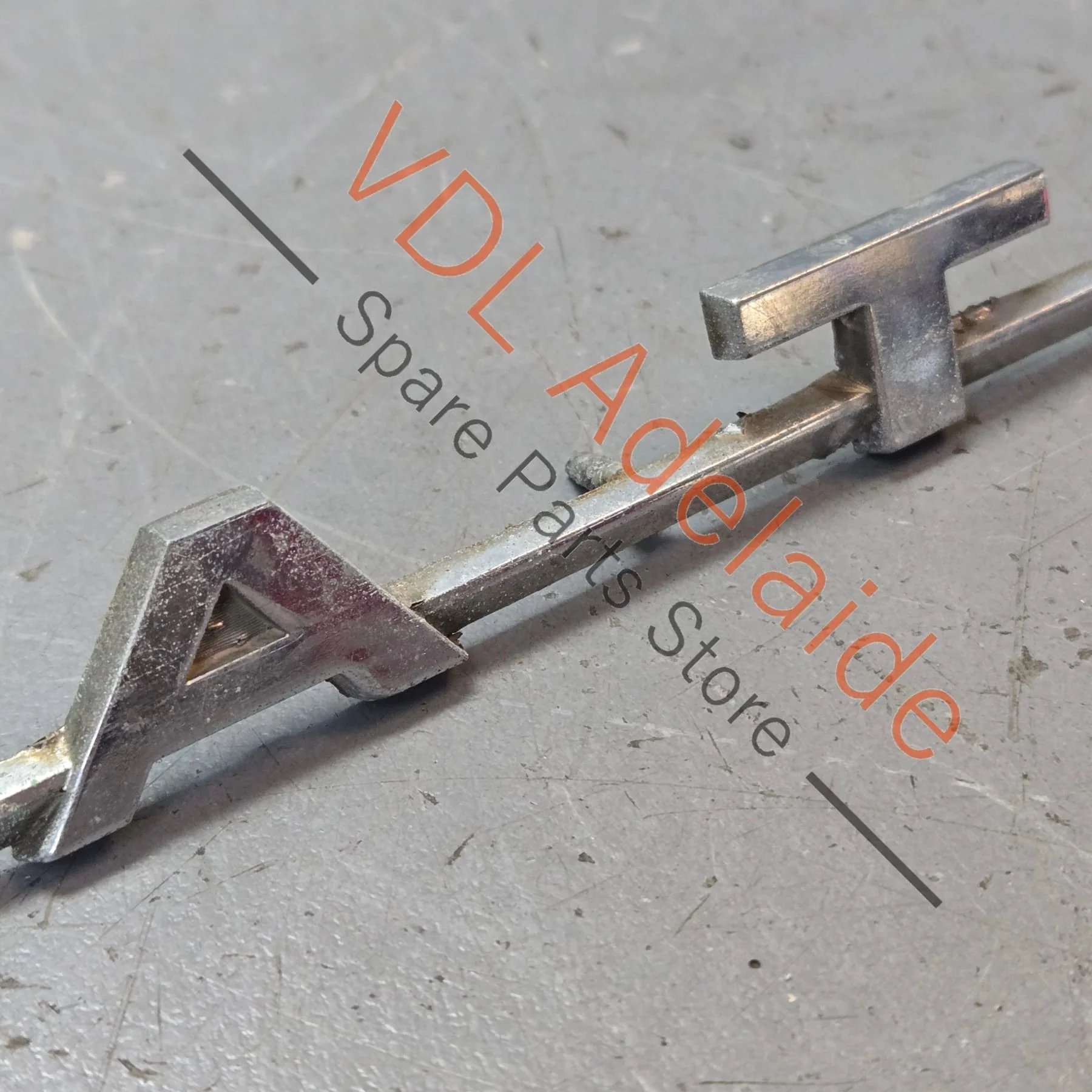 Datsun 1600 510 Rear Panel Boot Badge Emblem Genuine Cast Chrome #02 - Image 4
