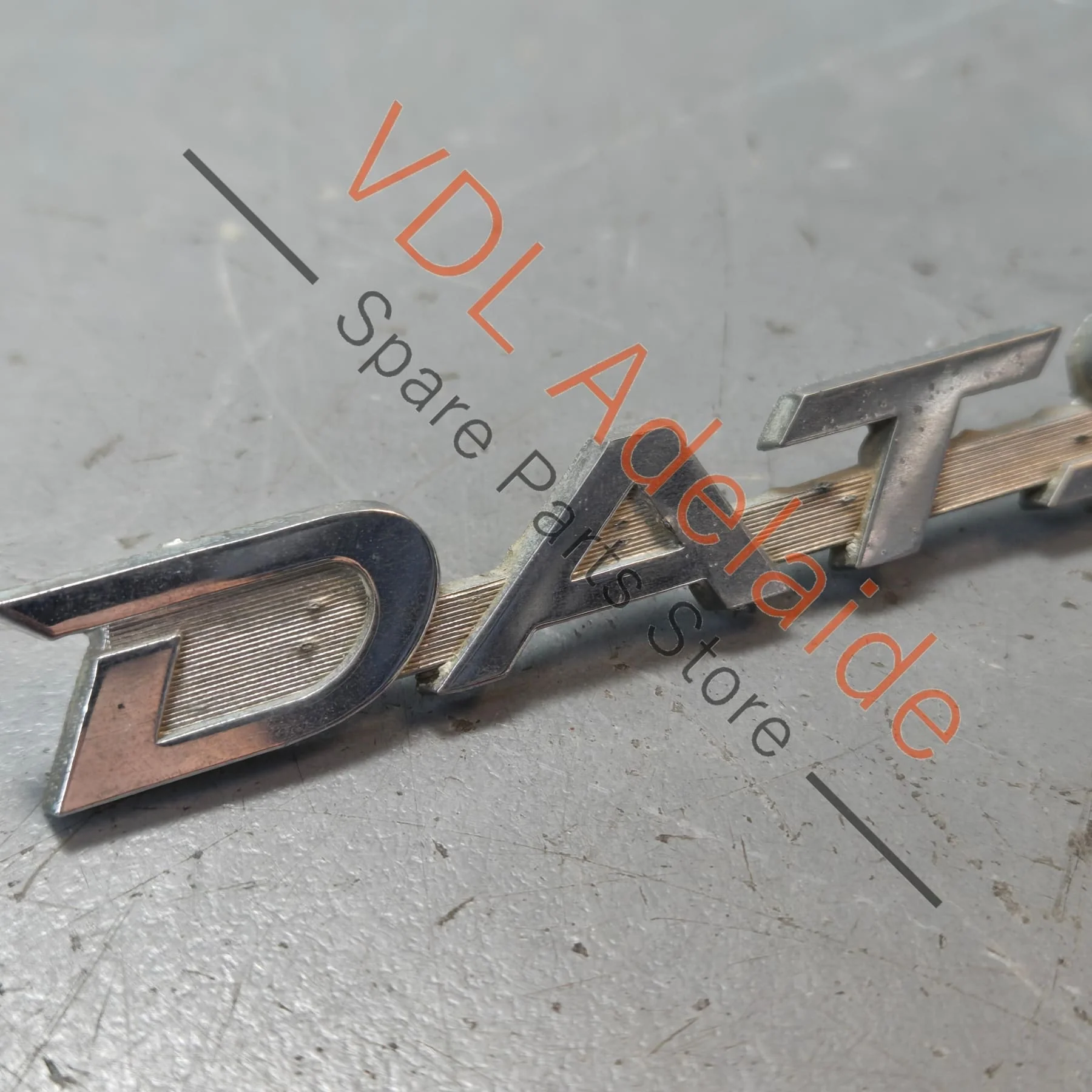 Datsun 1600 510 Front Quarter Fender Panel Badge Emblem Genuine Cast Chrome #01 - Image 3